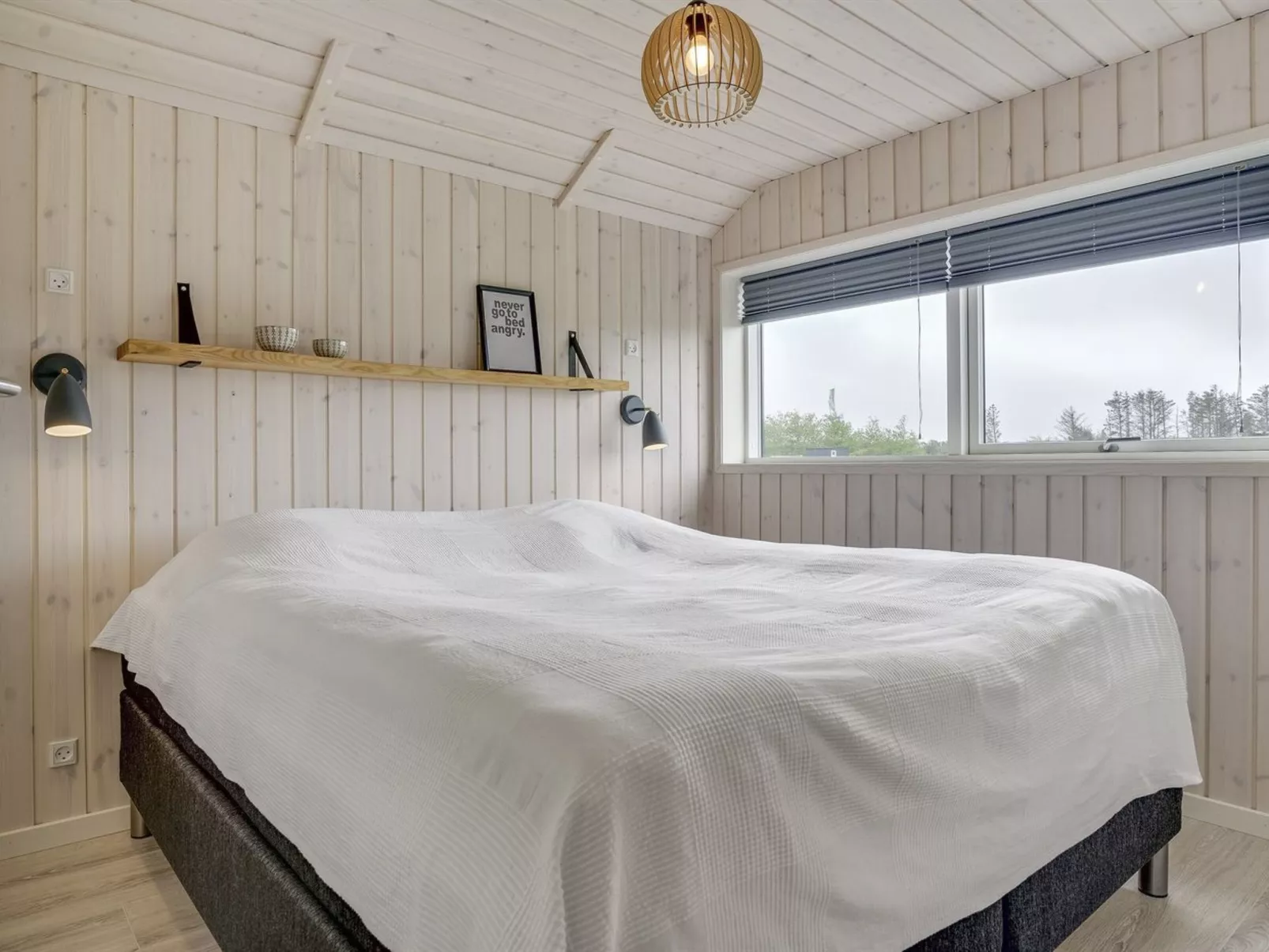 "Ina" - 1.2km from the sea-Binnen