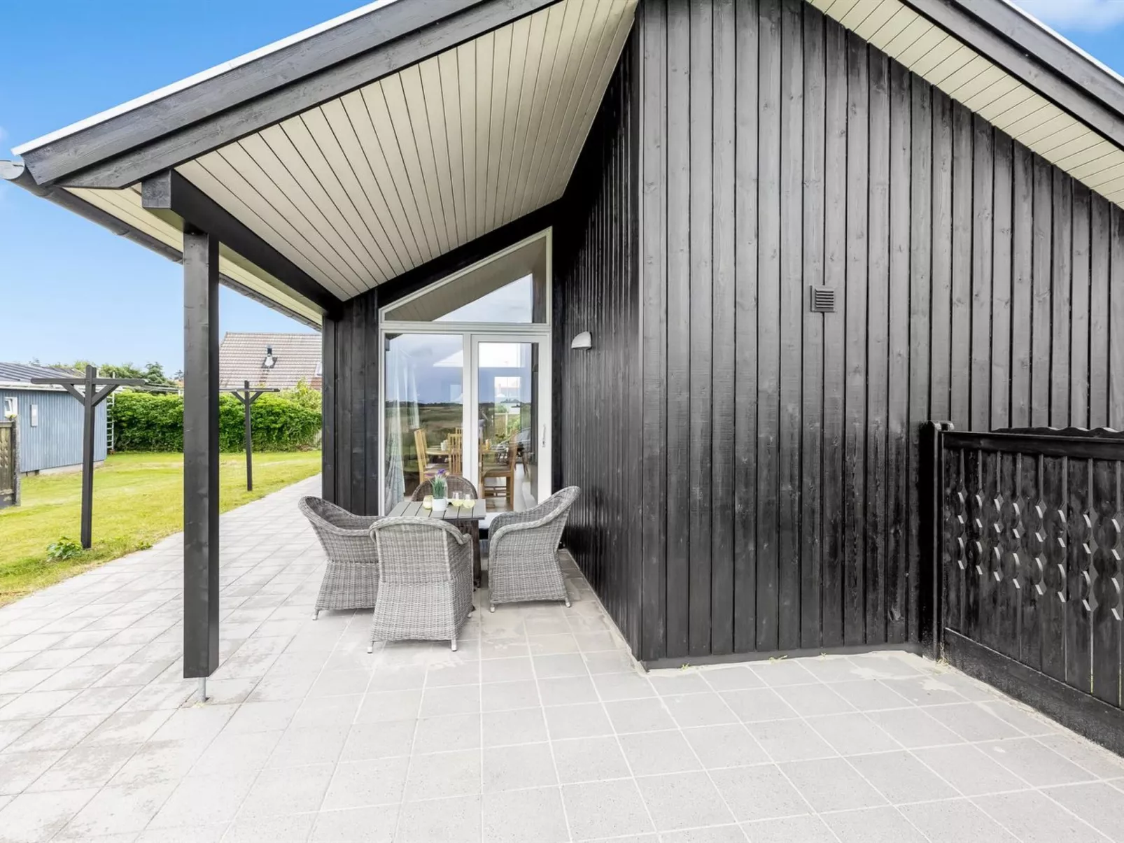 "Mara" -  from the sea-Buiten