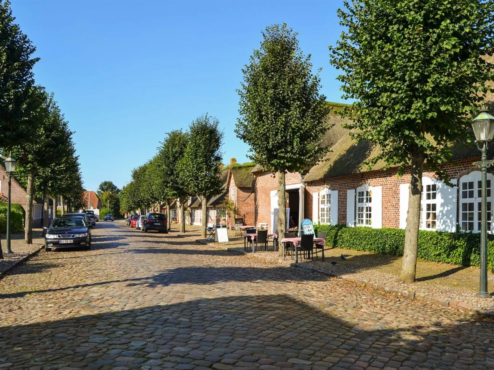 "Ilsa" - 9.8km from the sea-Buiten