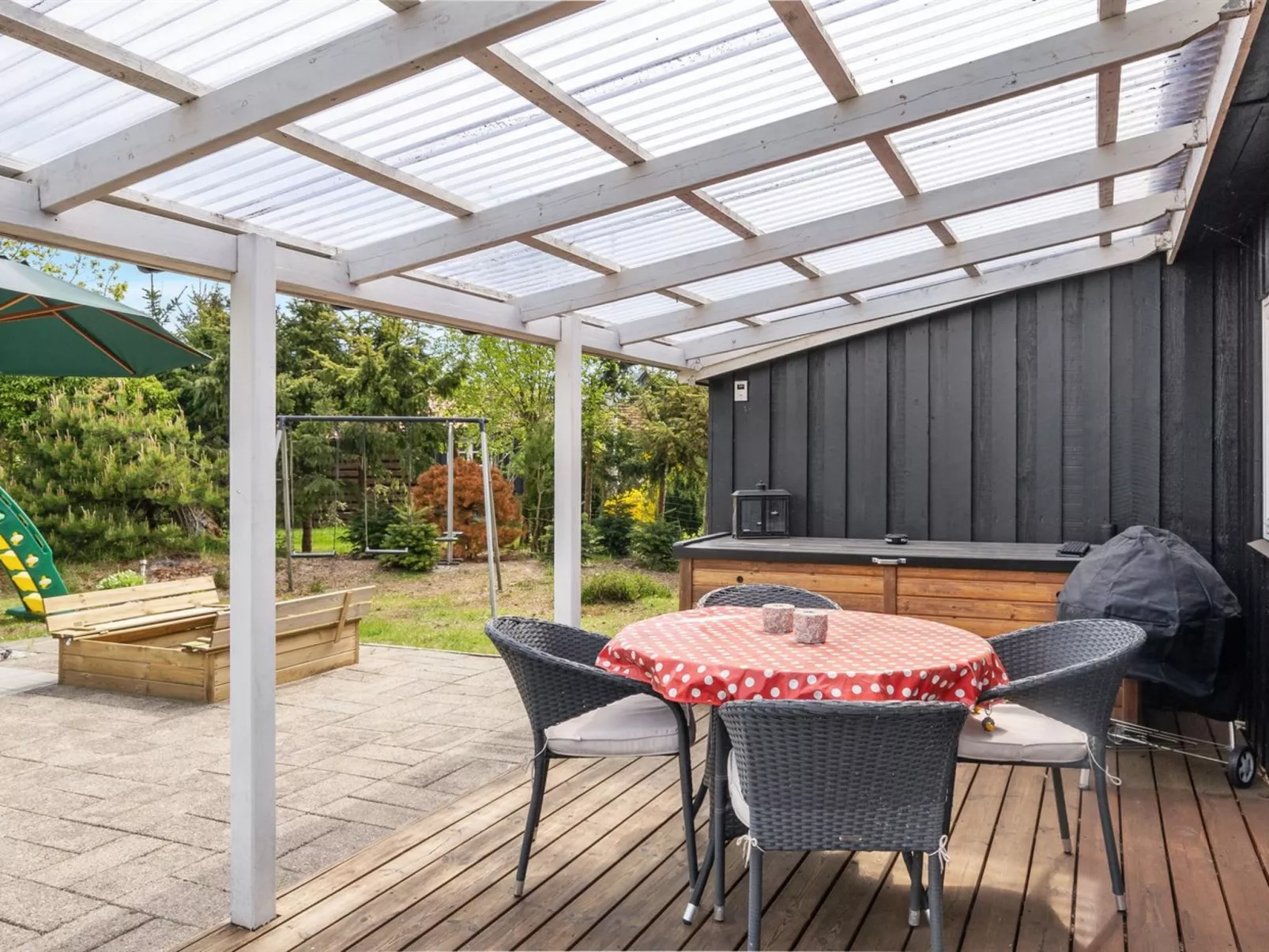 "Leonor" - 300m from the sea-Buiten