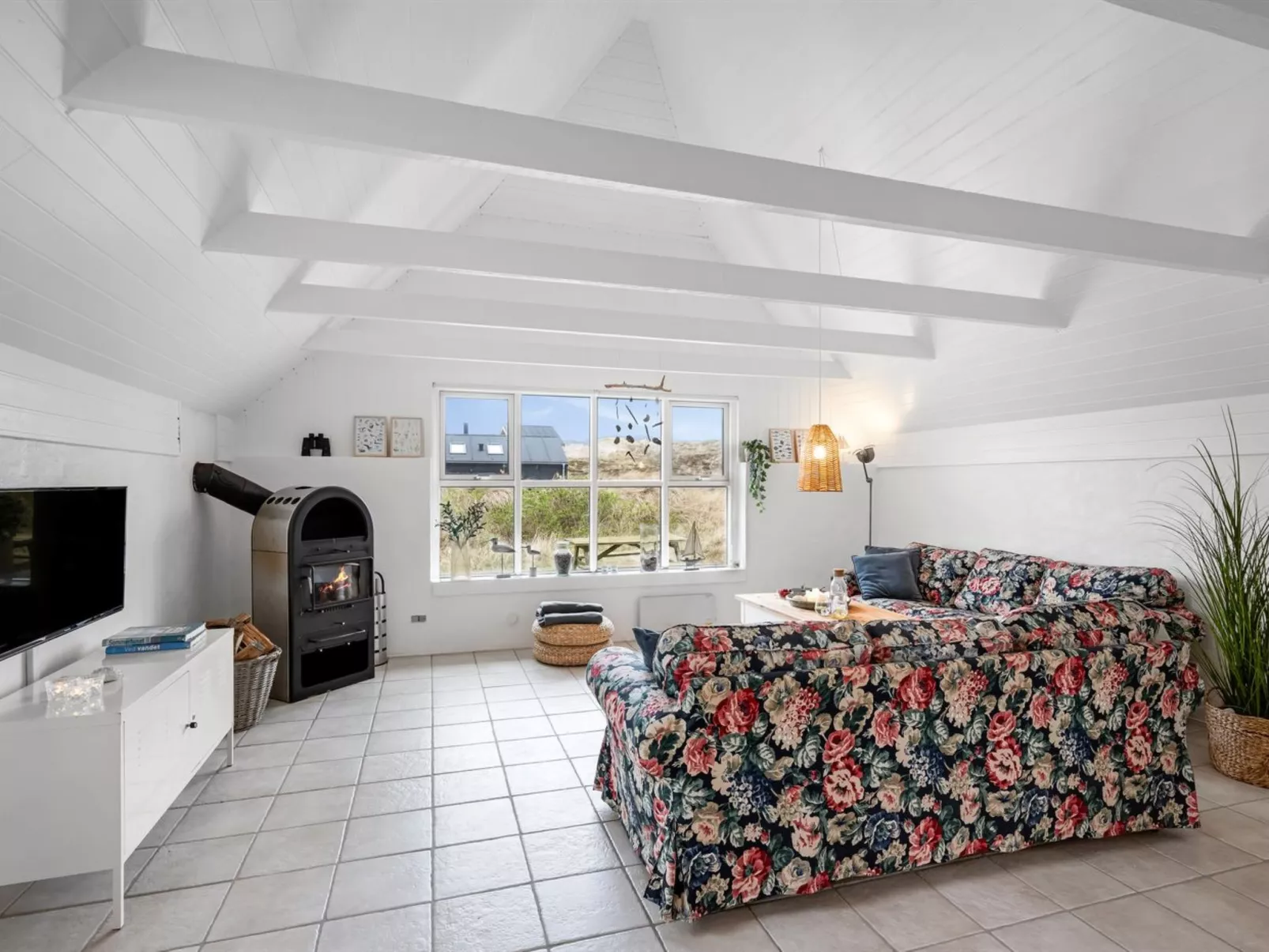 "Annielle" -  from the sea-Binnen