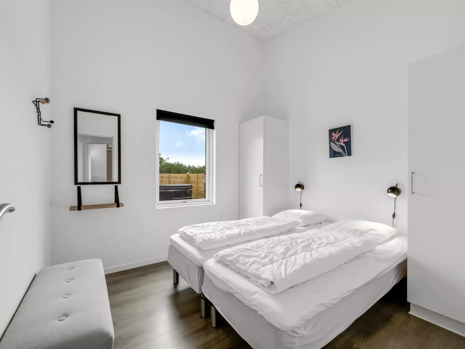 "Weike" - 950m to the fjord-Binnen