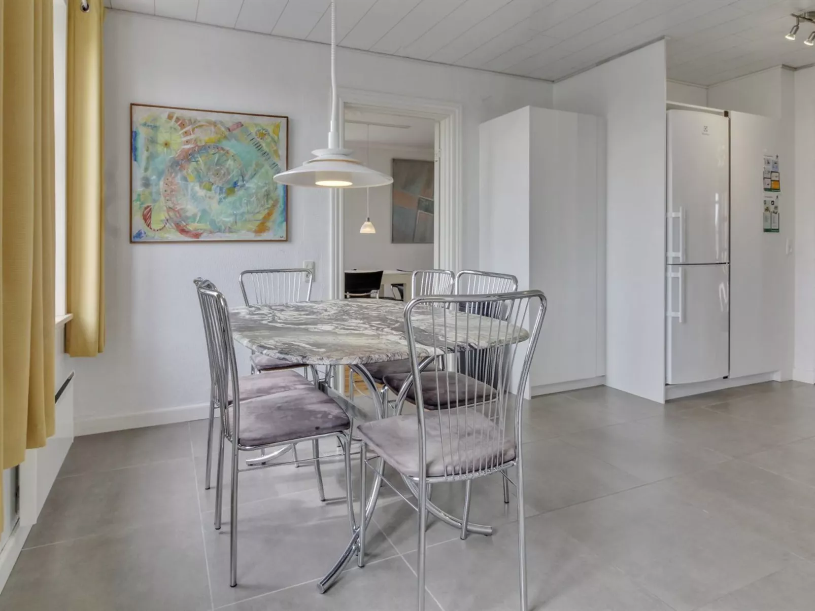 "Juuso" - 20km from the sea-Binnen