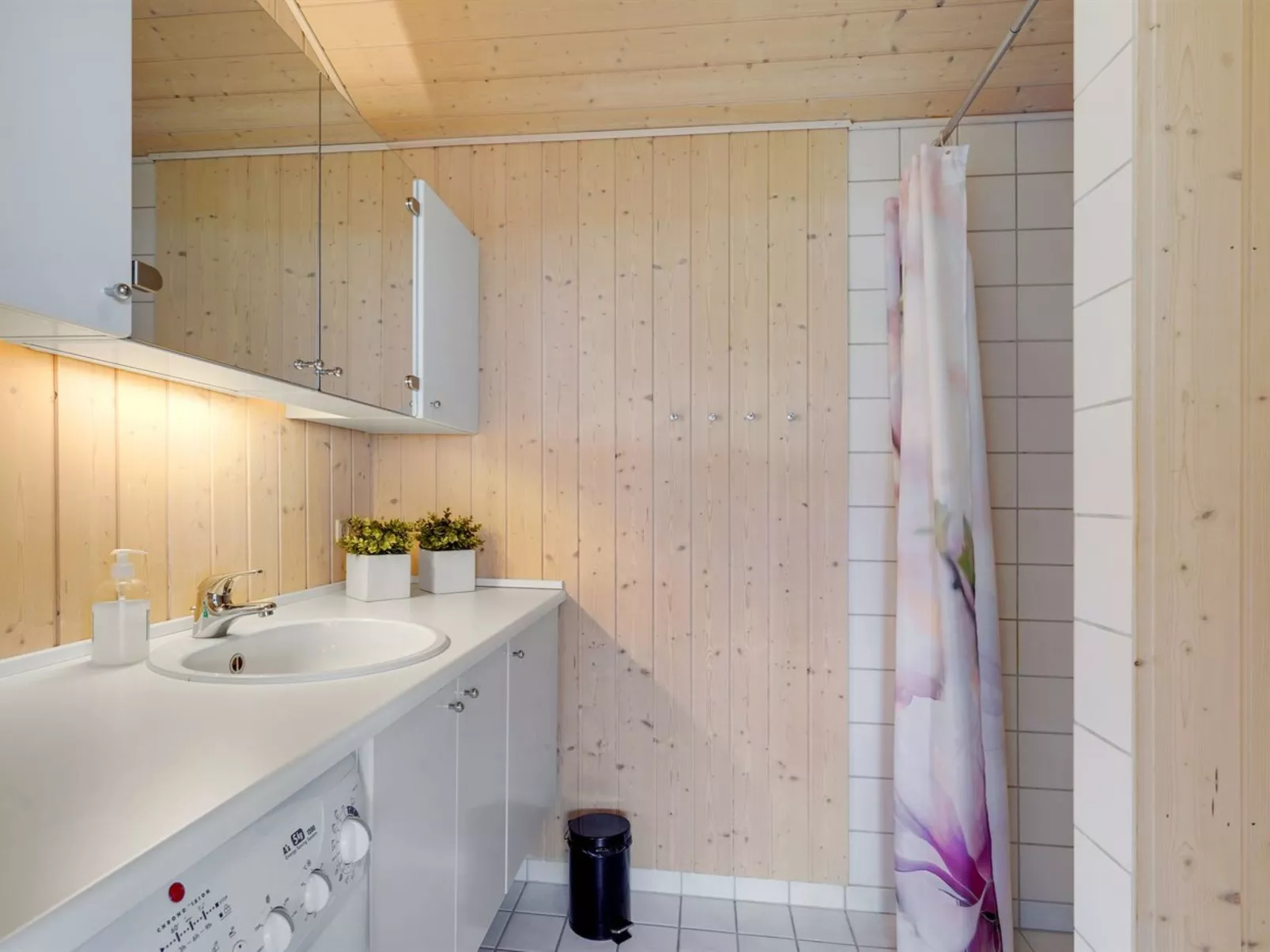 "Sointu" - 250m from the sea-Binnen