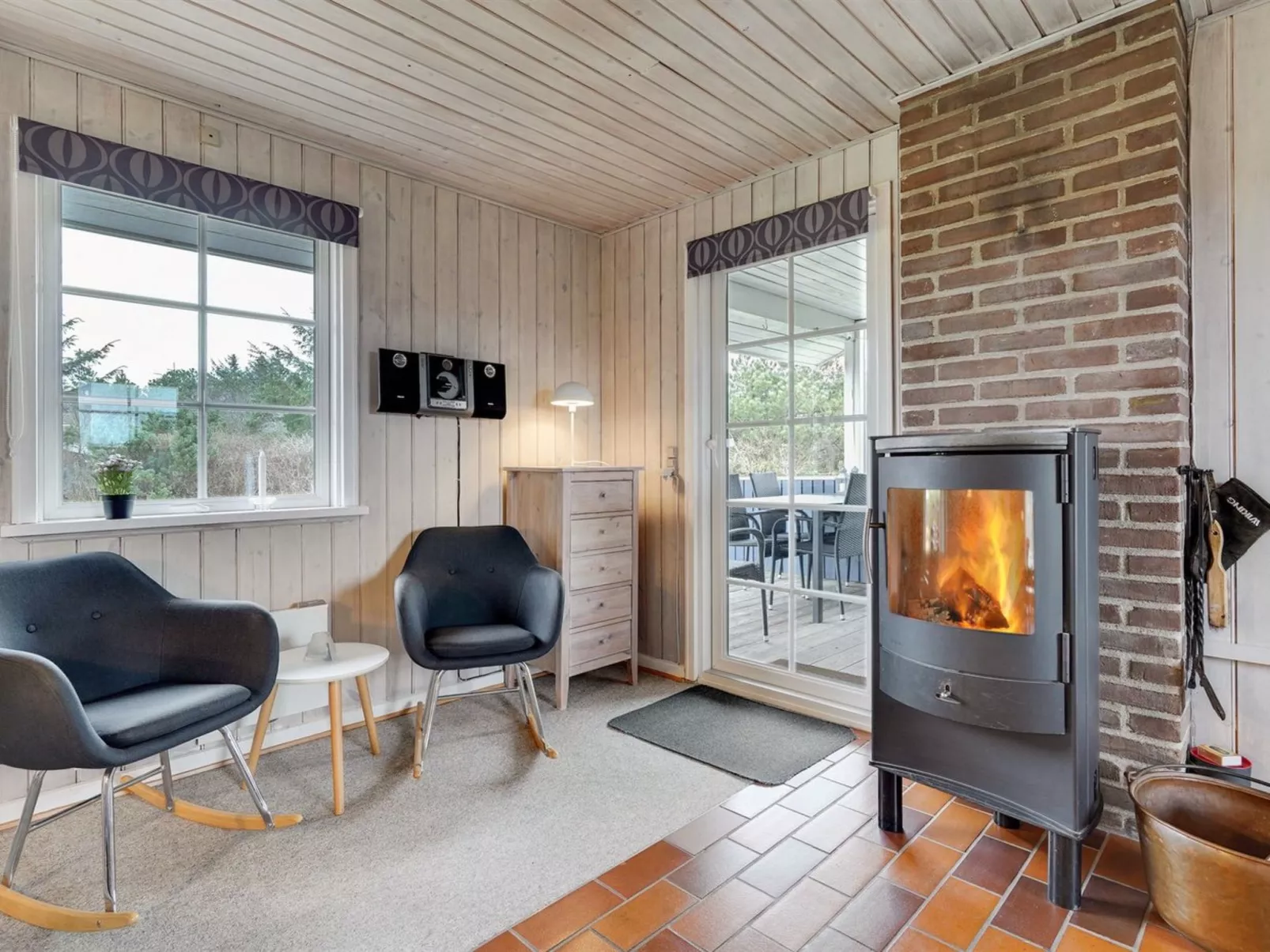 "Maikel" - 900m from the sea-Binnen