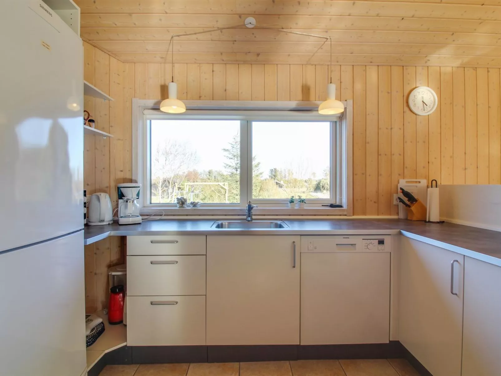 "Nynke" - 600m from the sea-Binnen