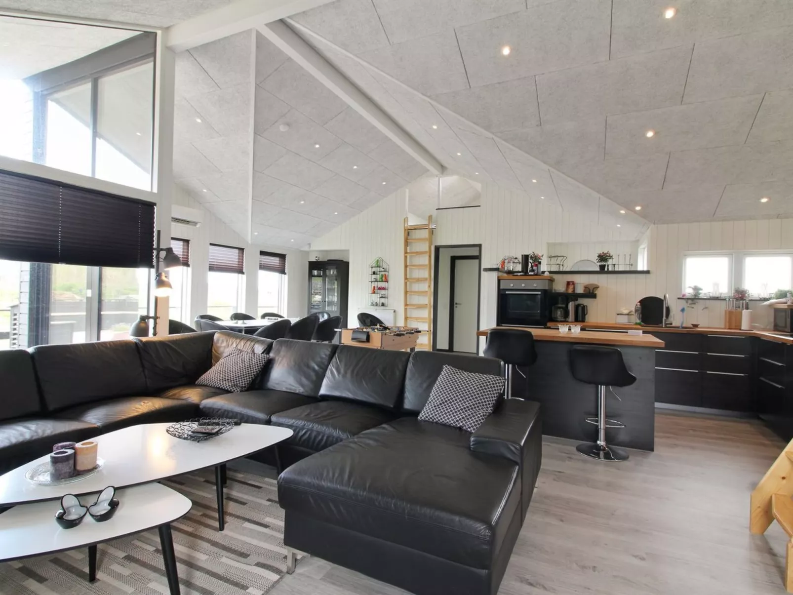 "Aldina" - 1.5km from the sea-Binnen