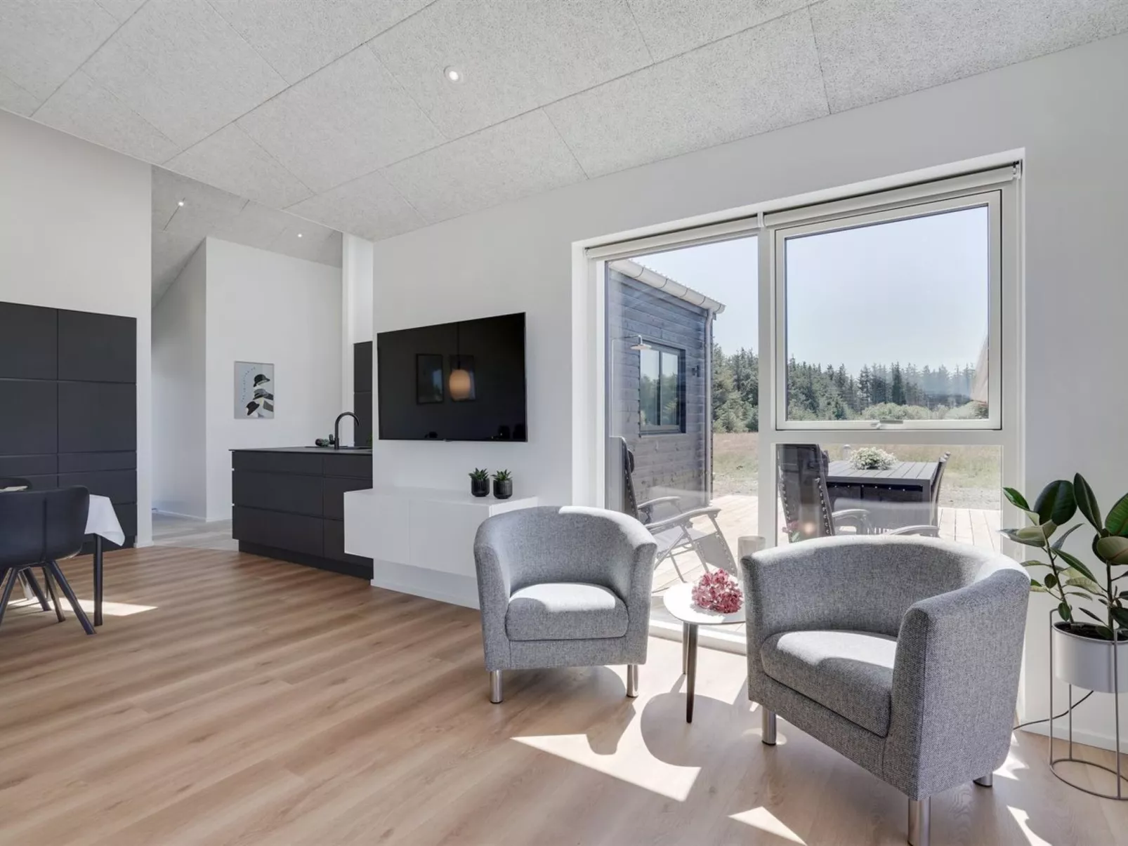 "Ambra" - 950m from the sea-Binnen