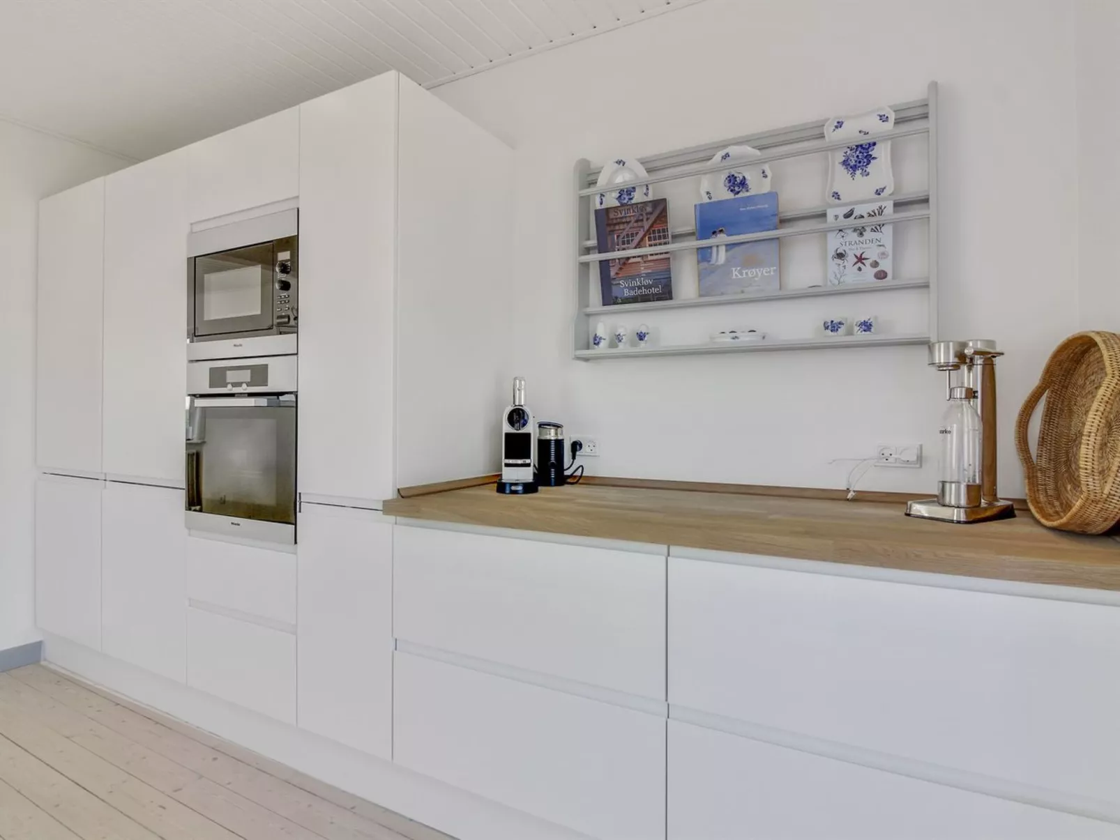 "Elka" - 100m from the sea-Binnen