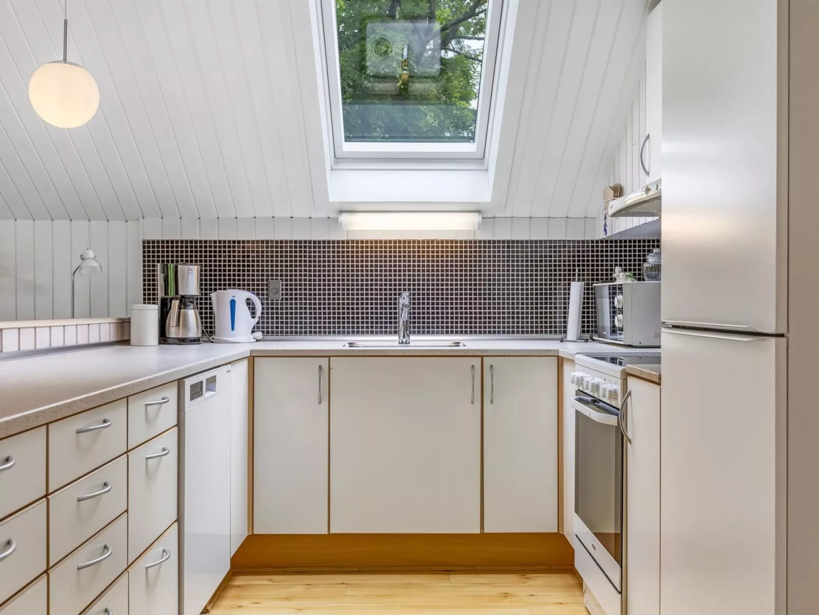 "Asulf" - 31km from the sea-Binnen