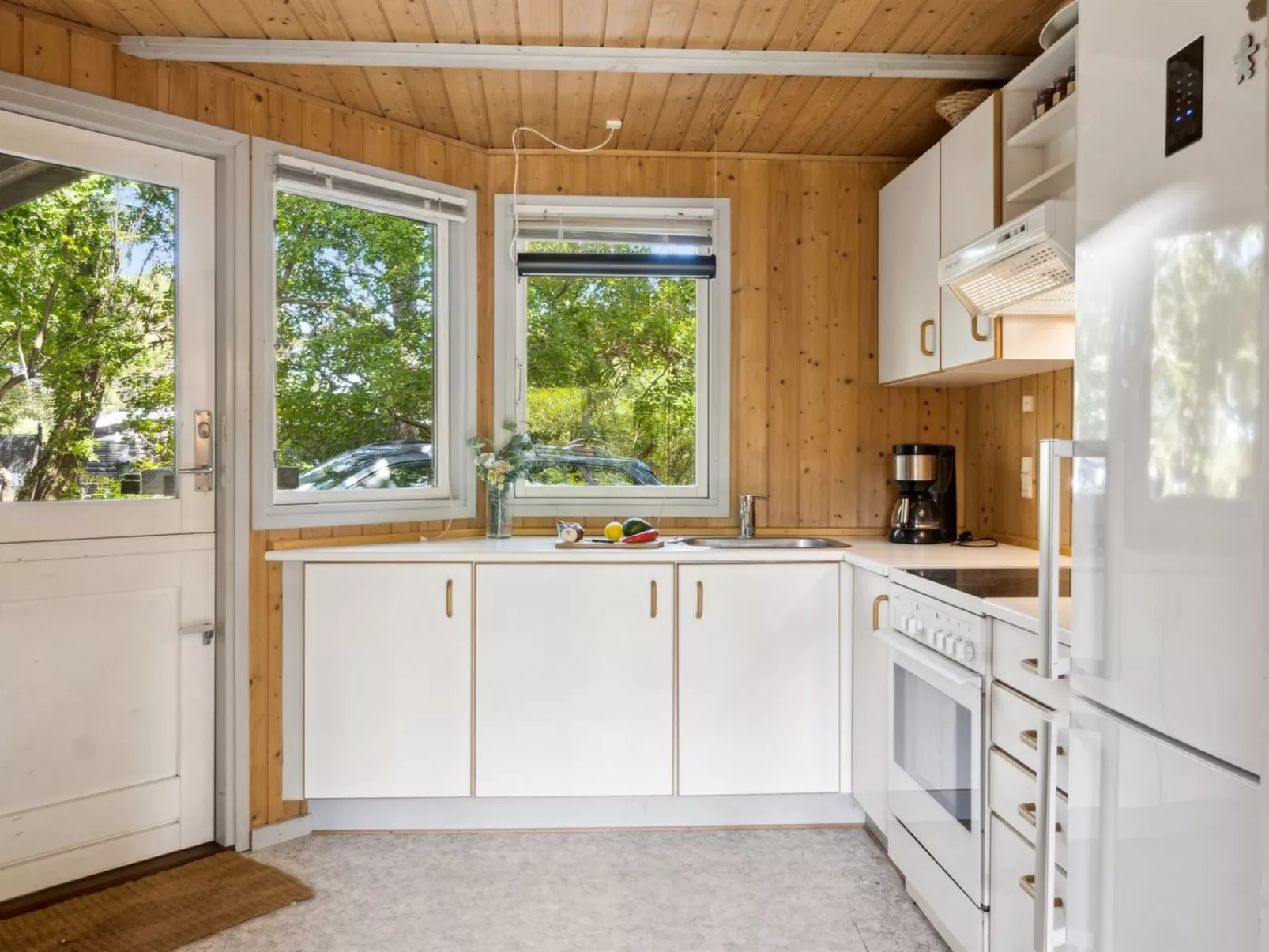 "Kerrin" - 300m from the sea-Binnen