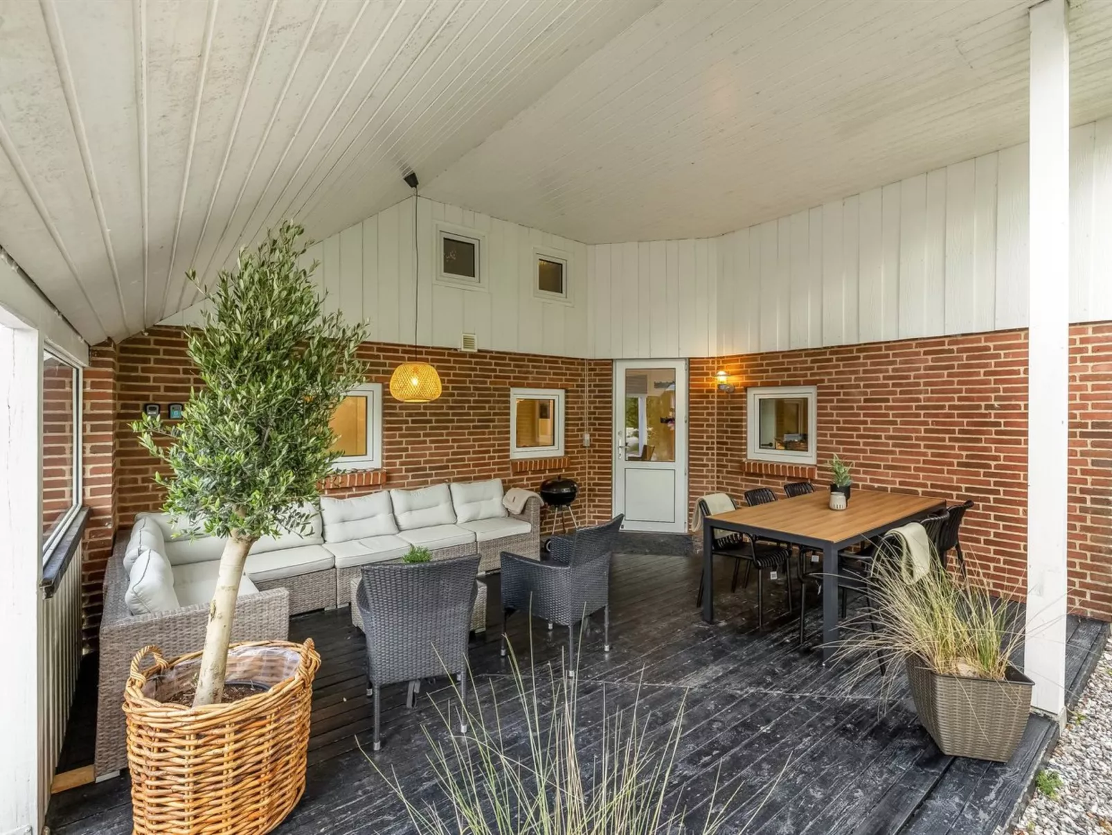 "Sylvi" - 1.7km from the sea-Buiten