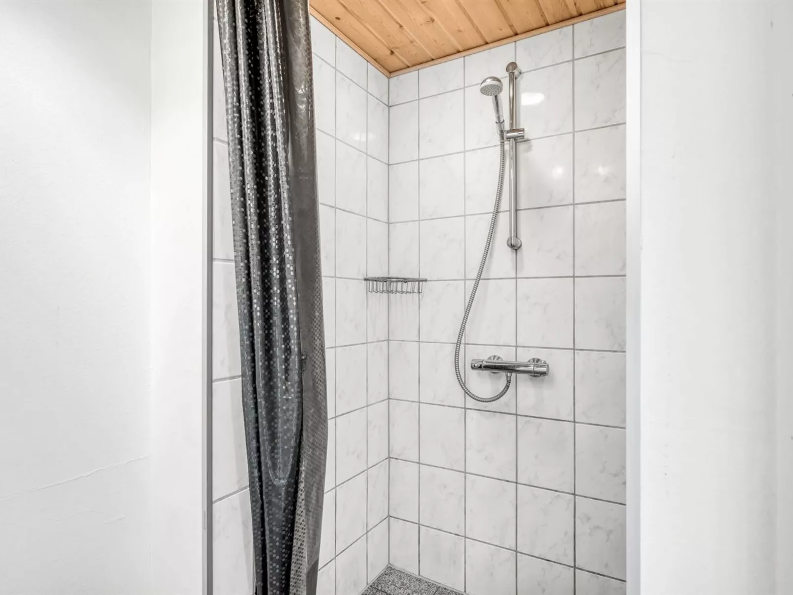 "Irlin" - 800m from the sea-Binnen