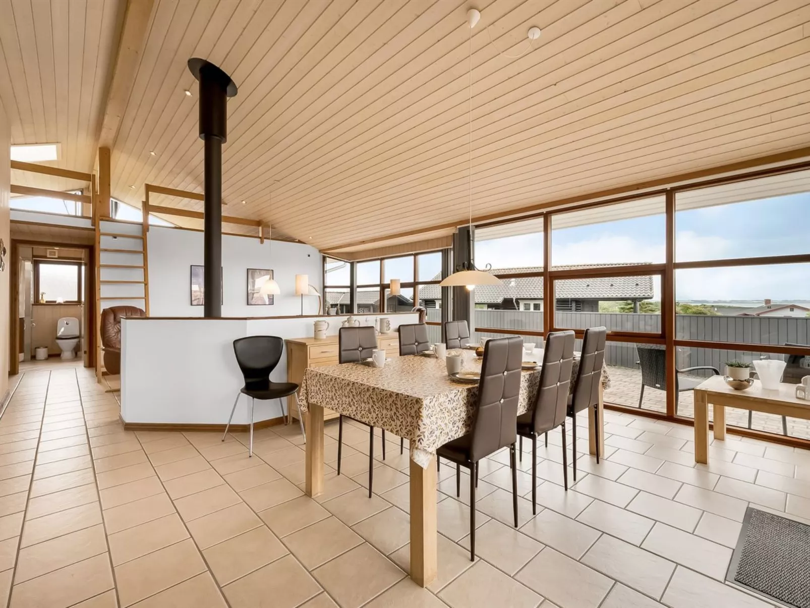 "Malila" - 400m to the fjord-Binnen