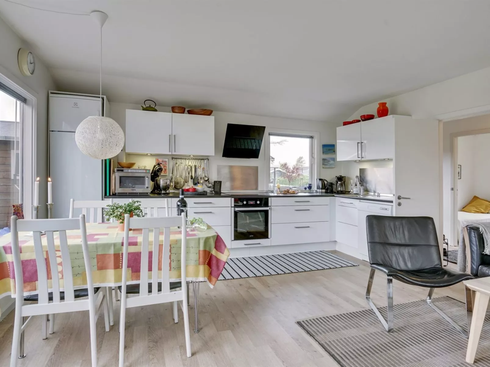 "Ainikki" - 200m from the sea-Binnen