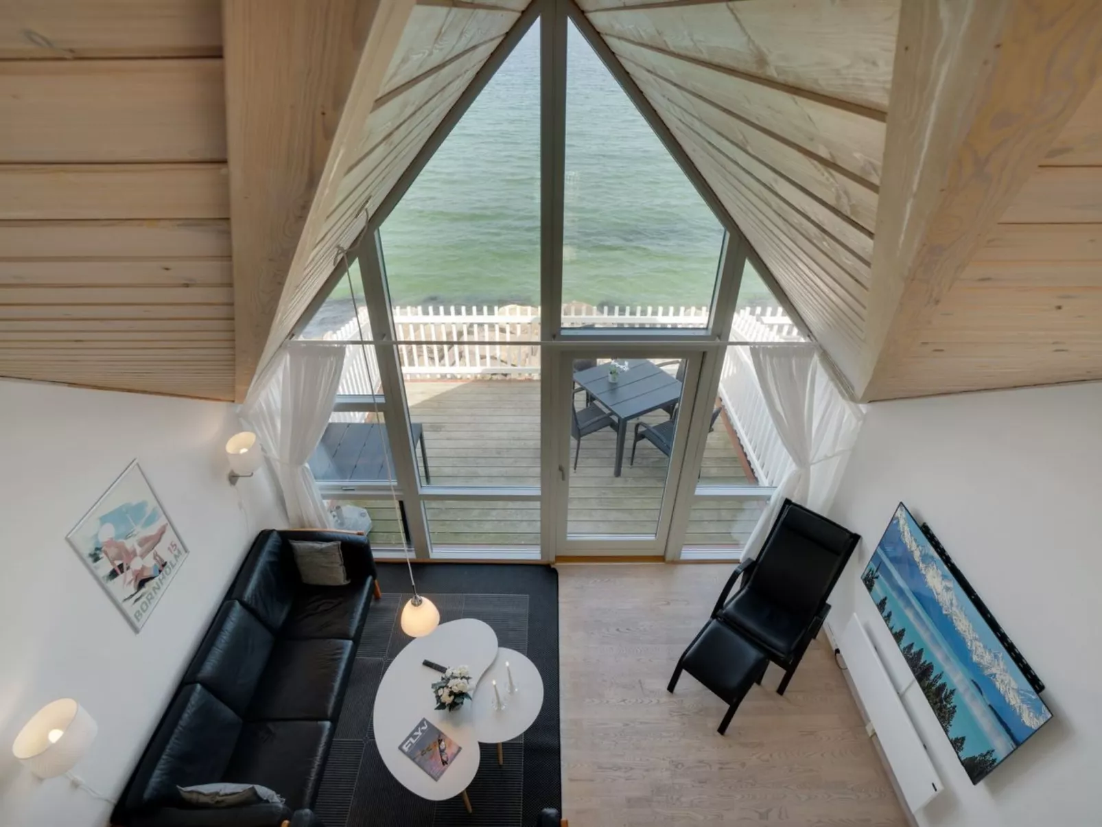 "Fridhild" - 10m from the sea-Binnen