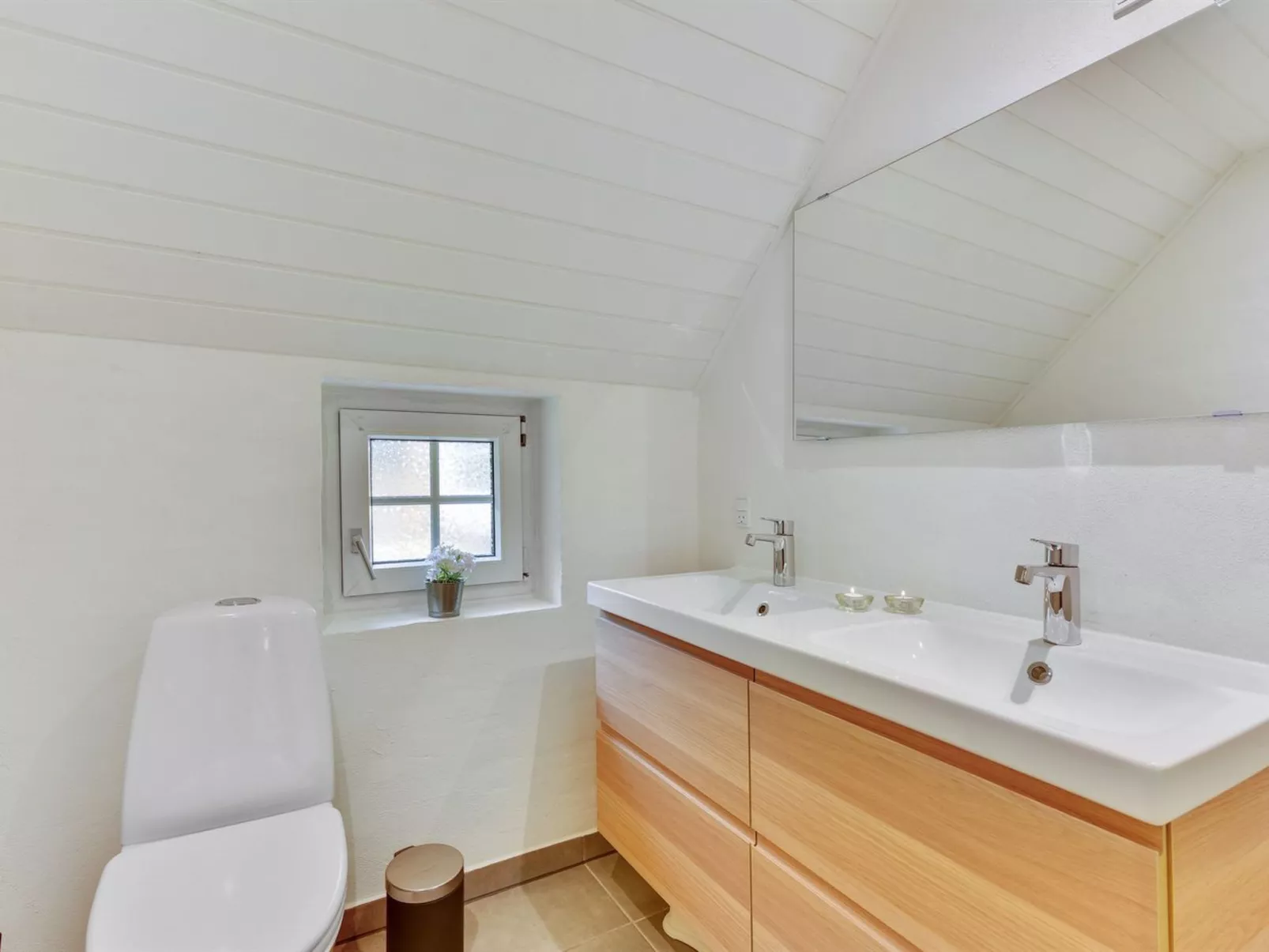 "Erla" - 2.3km from the sea-Binnen