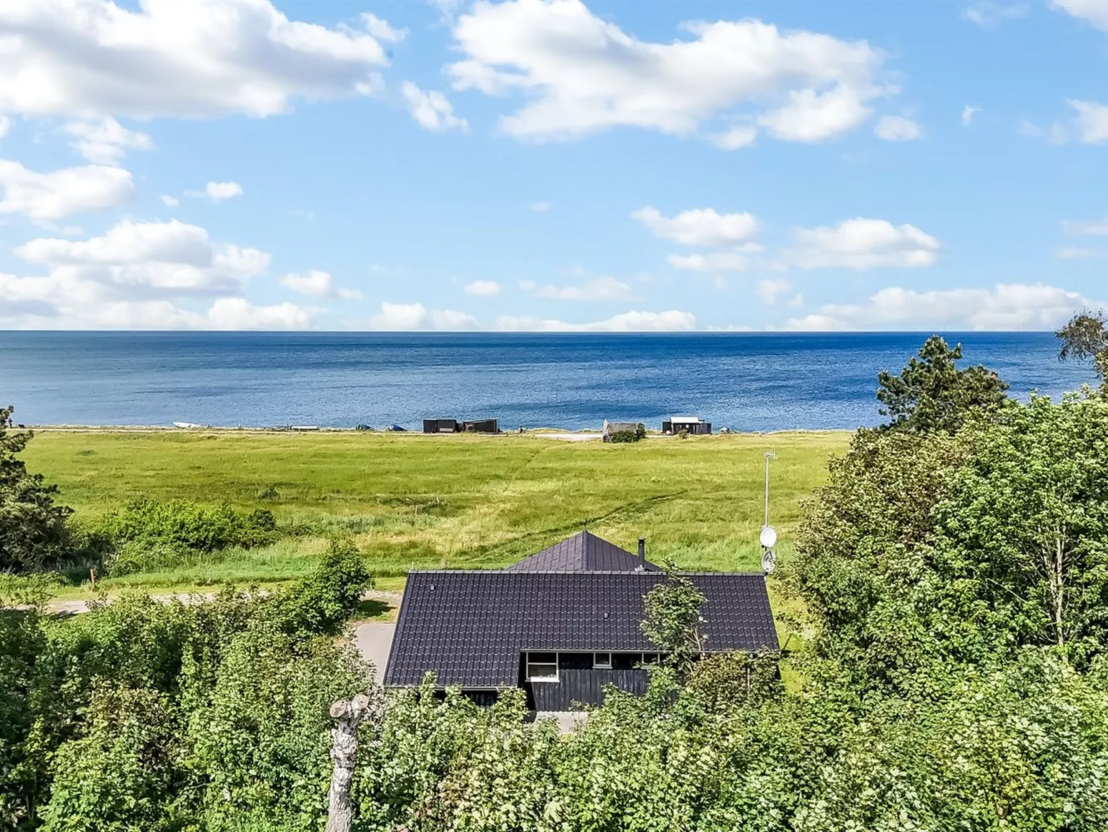 "Thorman" - 75m from the sea-Buiten