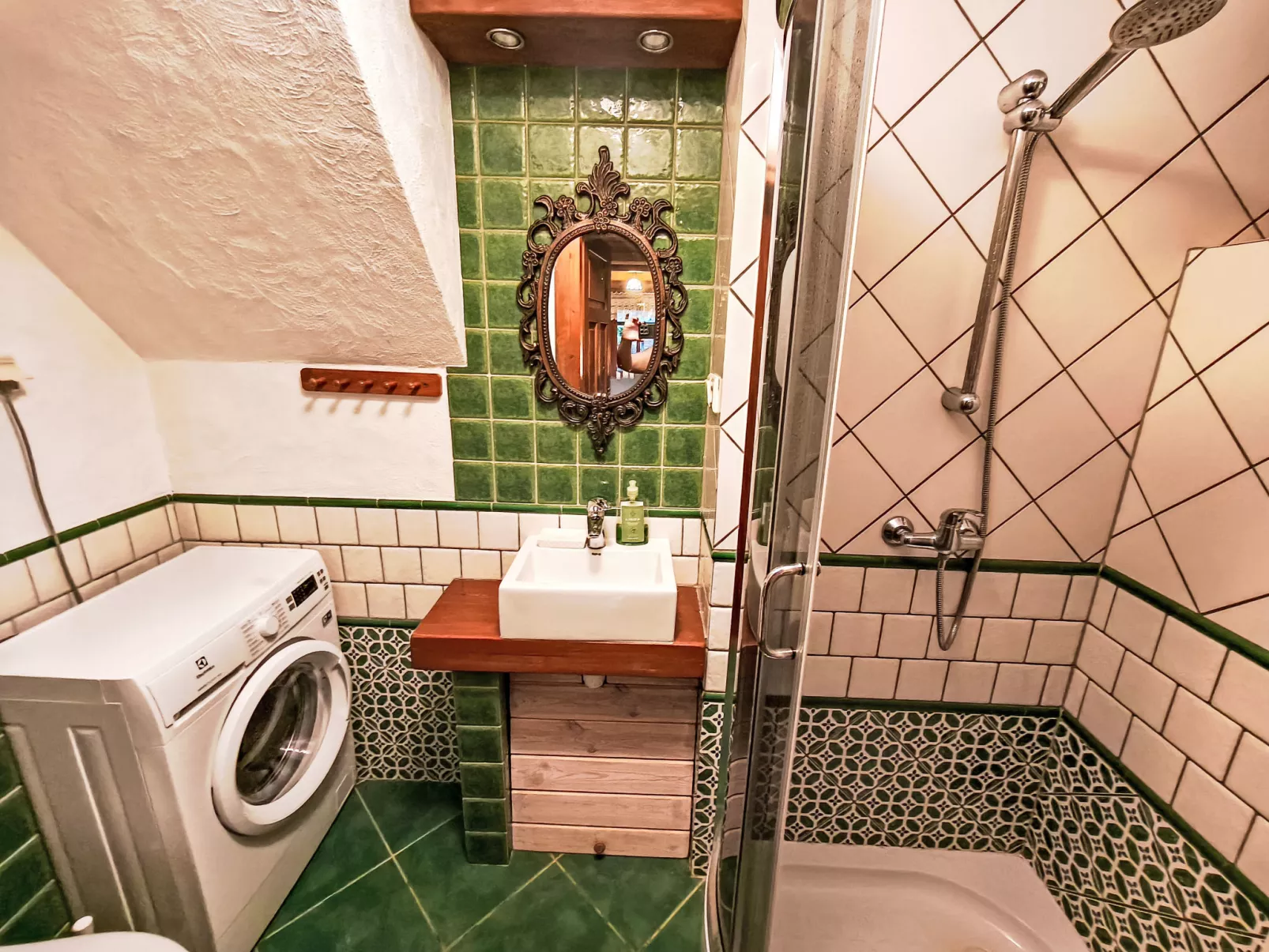 U Prababci Olgi-Binnen