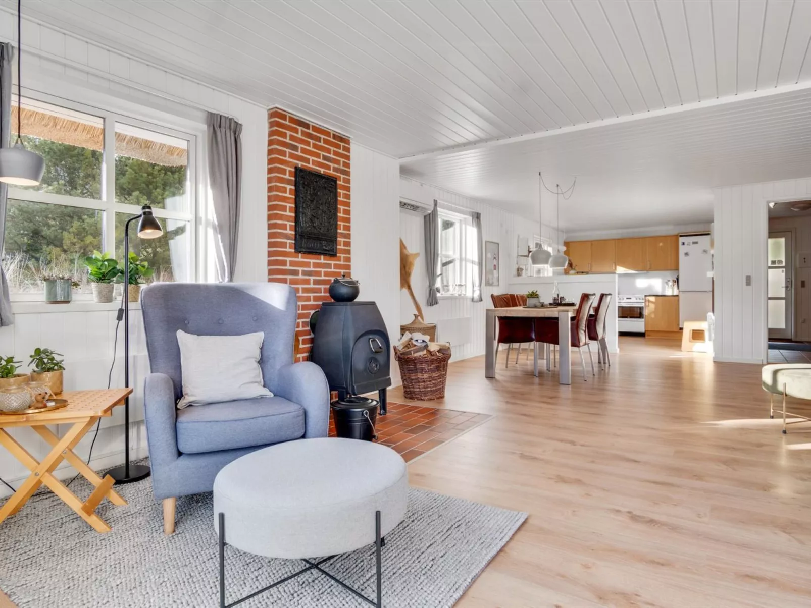 "Harpa" - 2.5km from the sea-Binnen