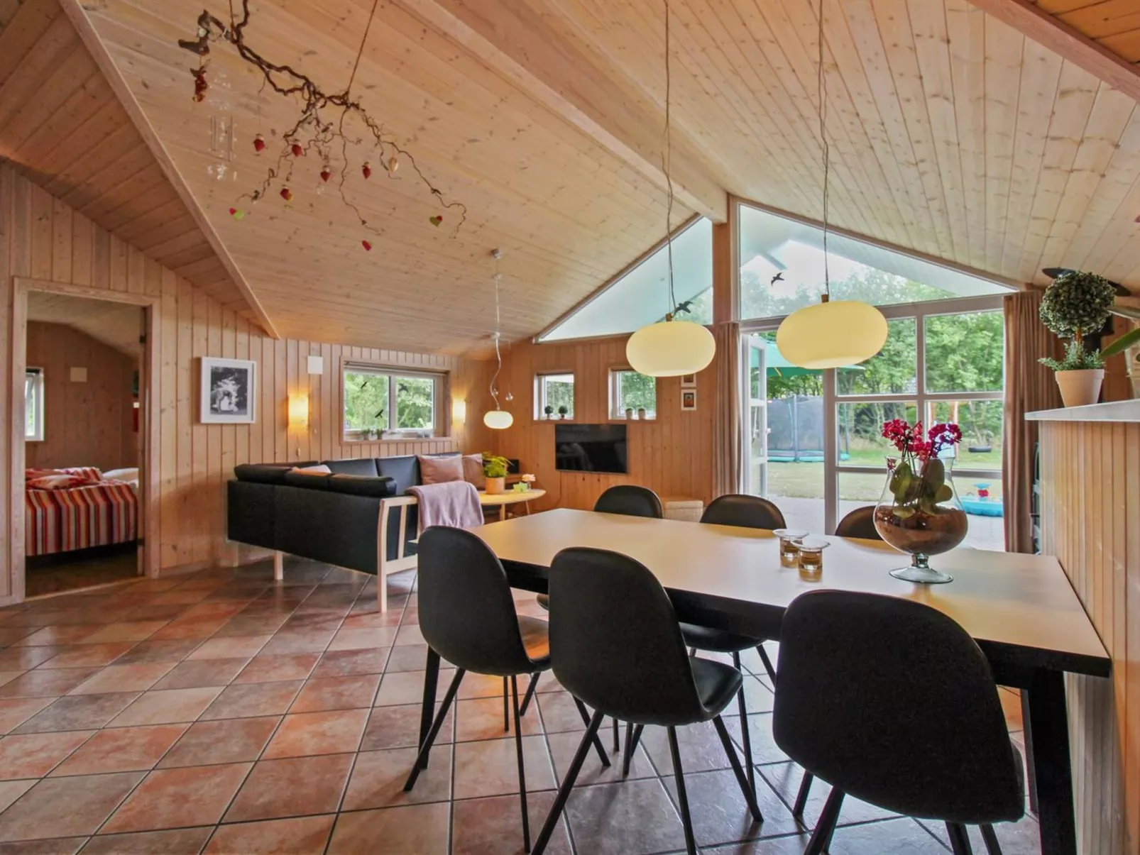 "Ulrikke" - 12km from the sea-Binnen