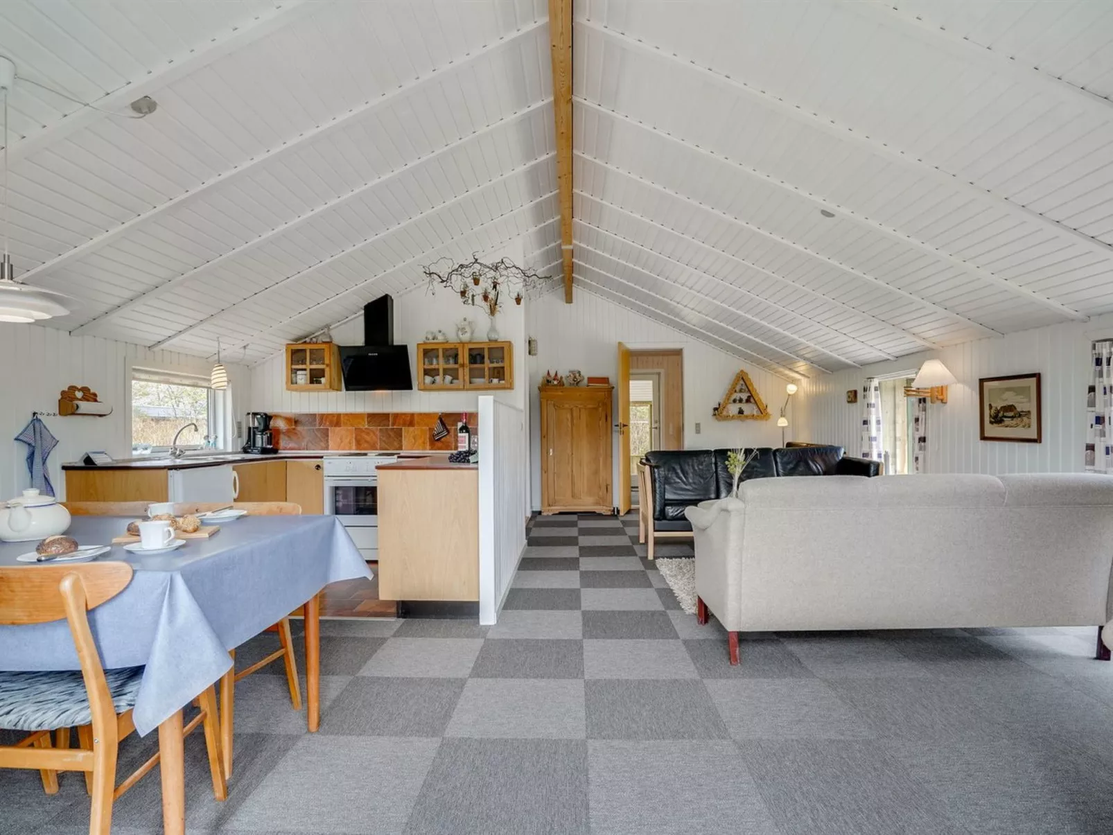 "Arona" - 1.5km from the sea-Binnen