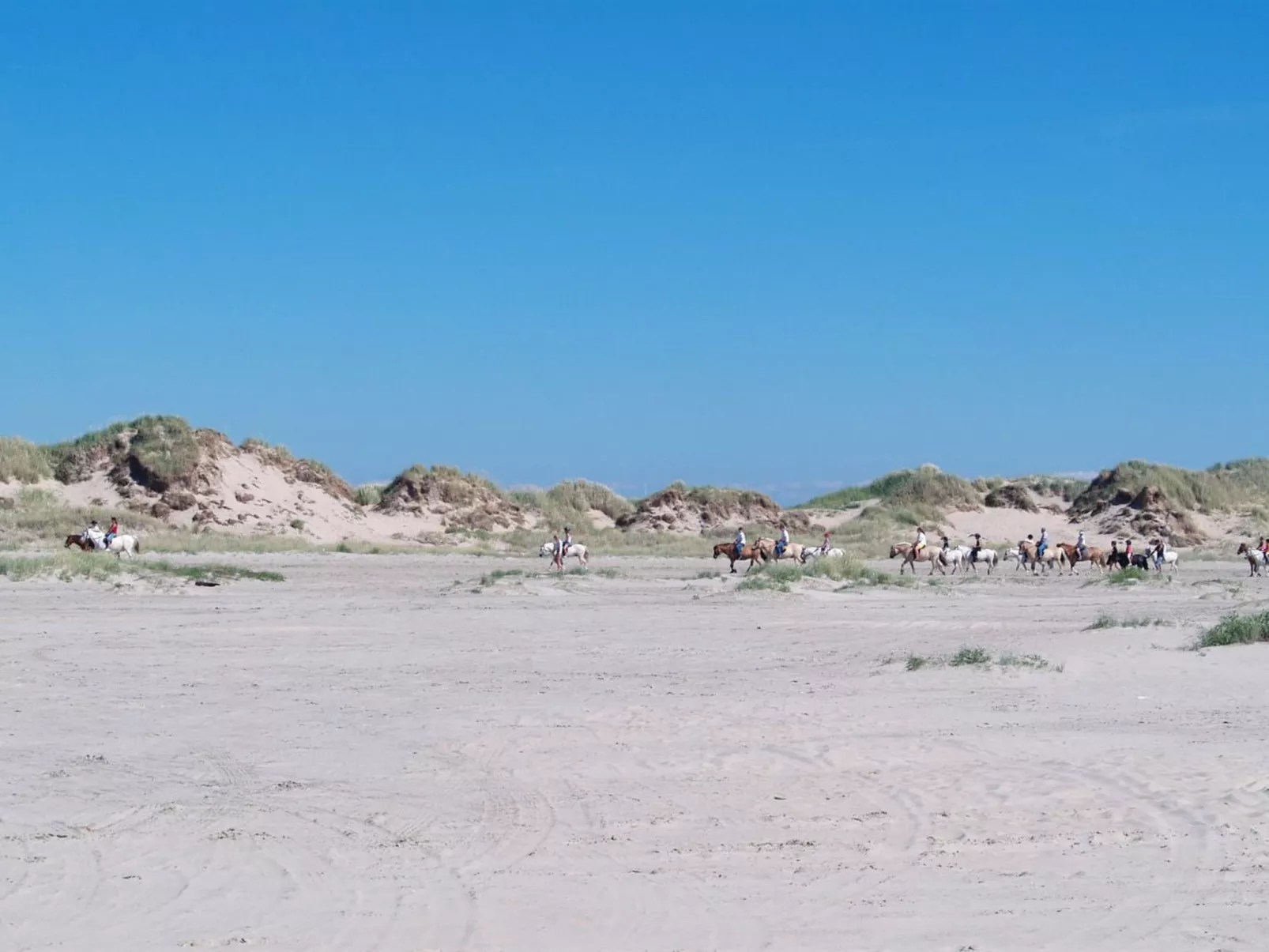 "Chrisse" - 550m from the sea-Buiten