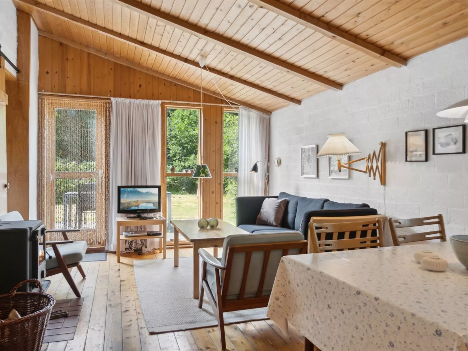 "Matta" - 800m from the sea-Binnen