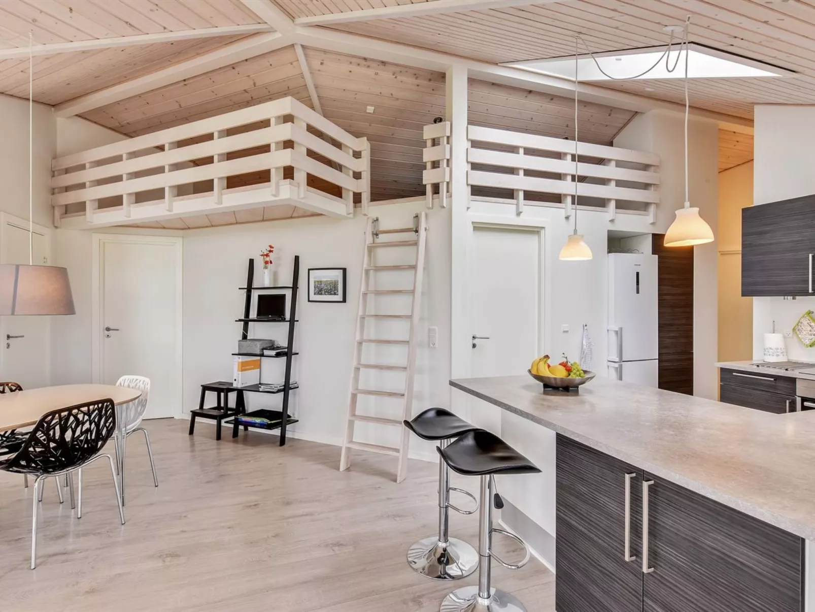 "Luzia" - 1.2km from the sea-Binnen