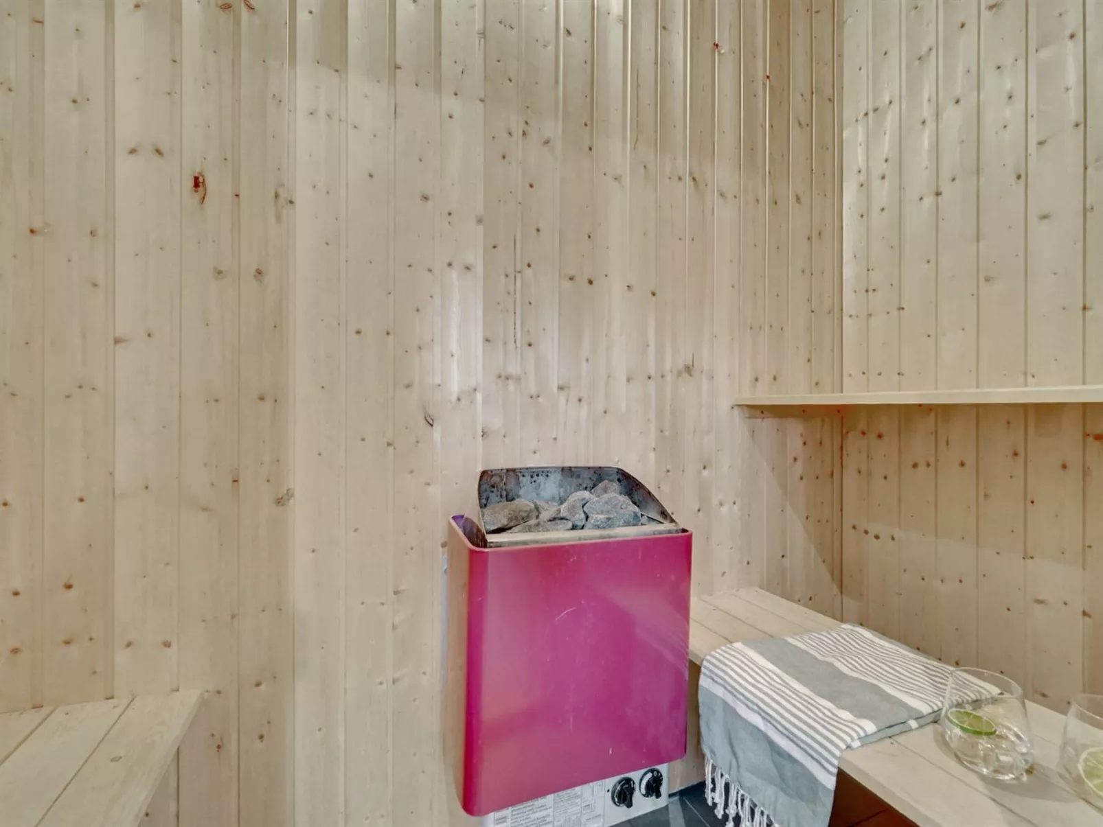 "Giesela" - 975m from the sea-Binnen