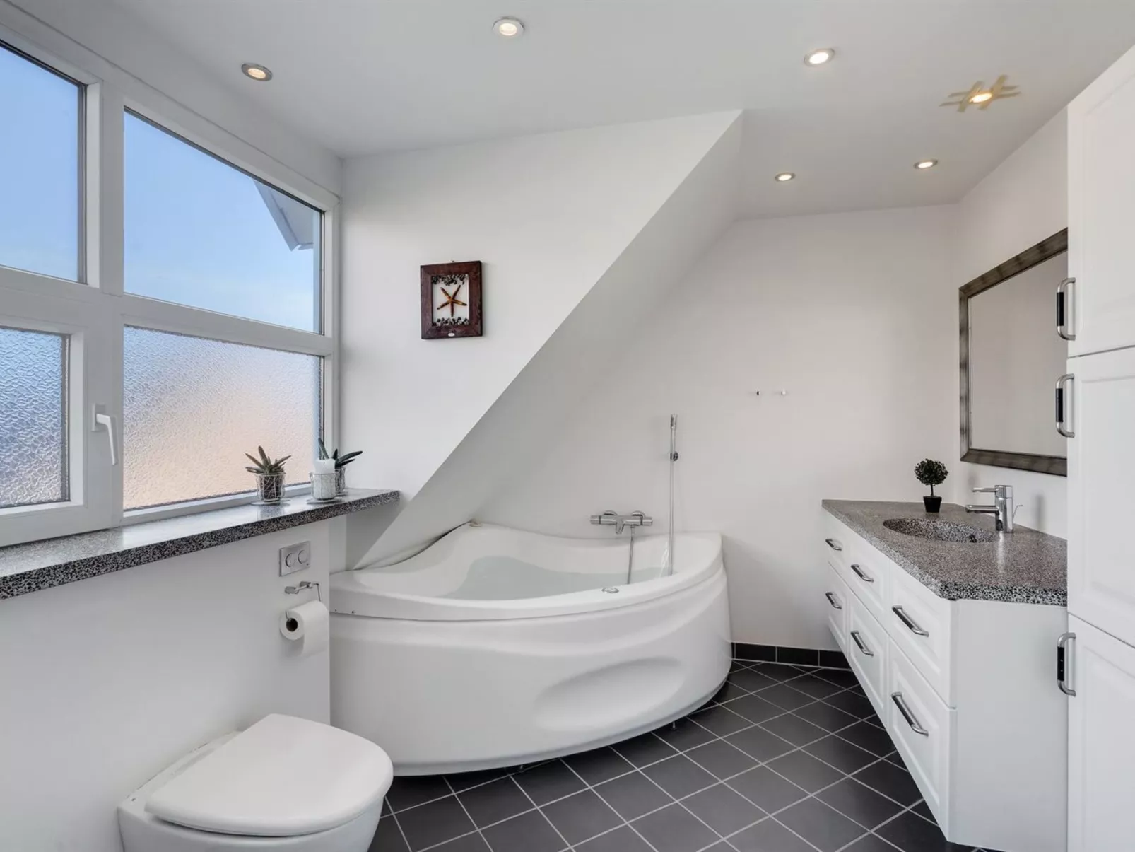 "Auguste" - 1.5km to the fjord-Binnen