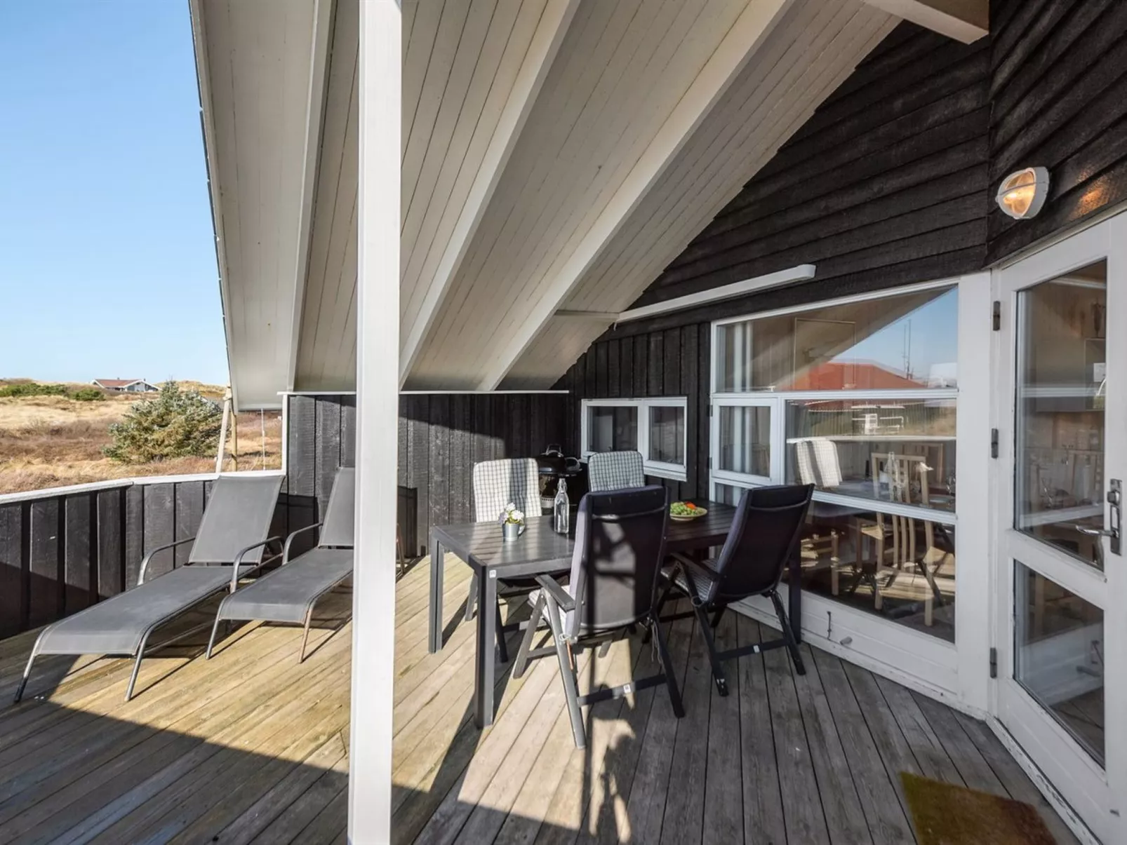 "Durita" - 600m to the fjord-Buiten