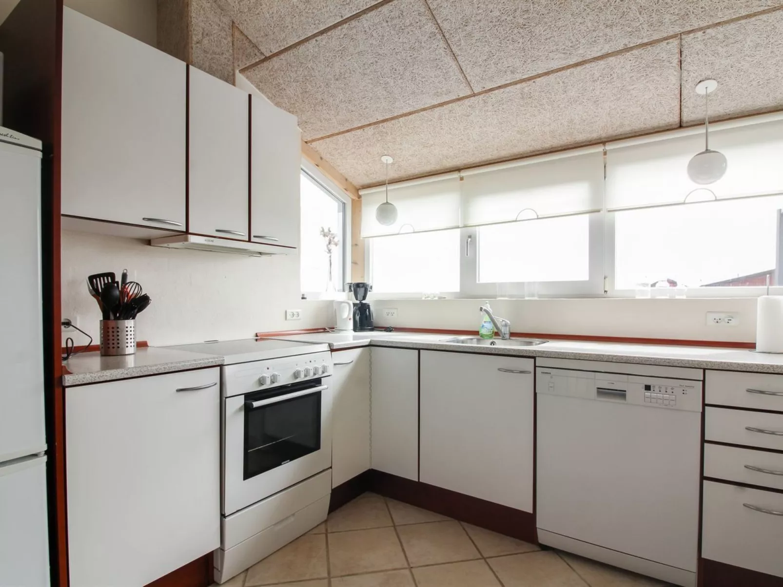 "Edwin" - 400m from the sea-Binnen