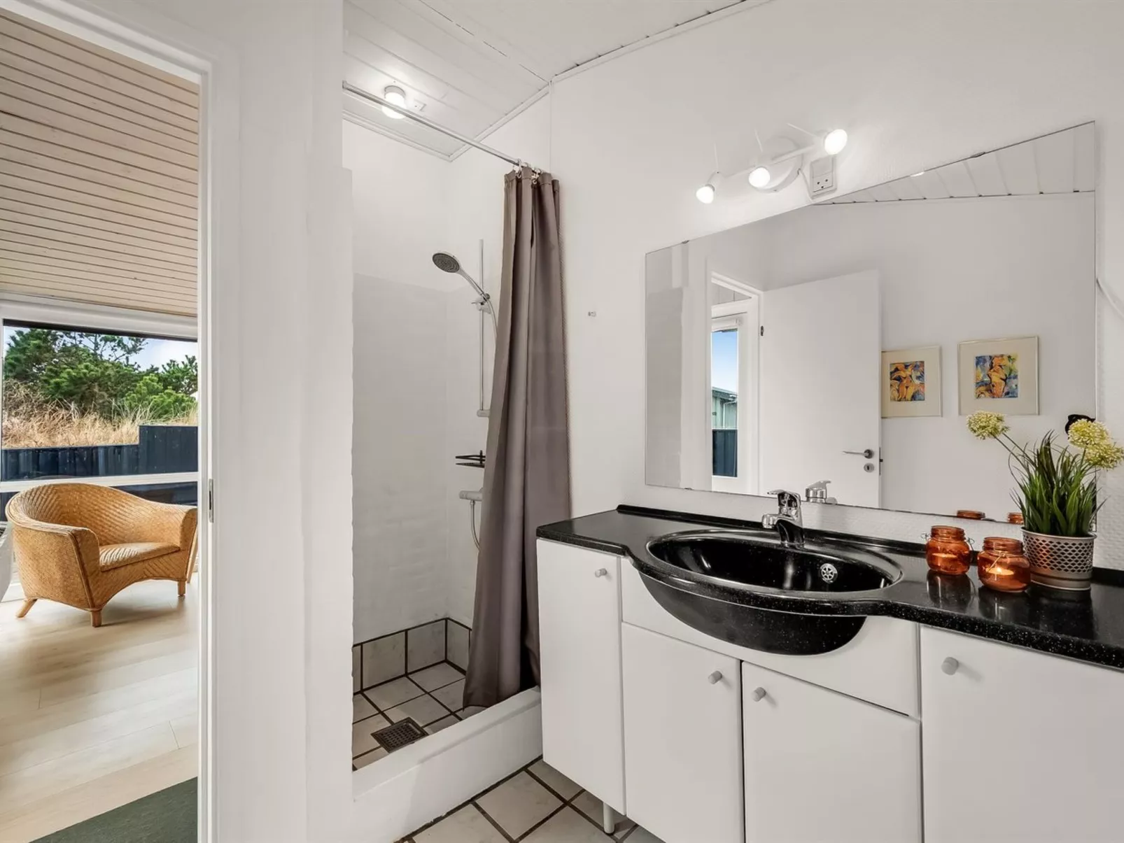 "Julan" - 600m from the sea-Binnen