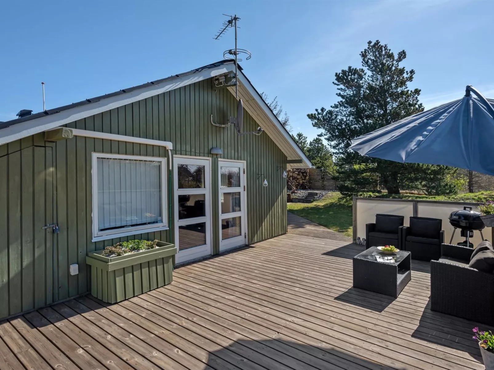 "Hannah" - 300m to the fjord-Buiten