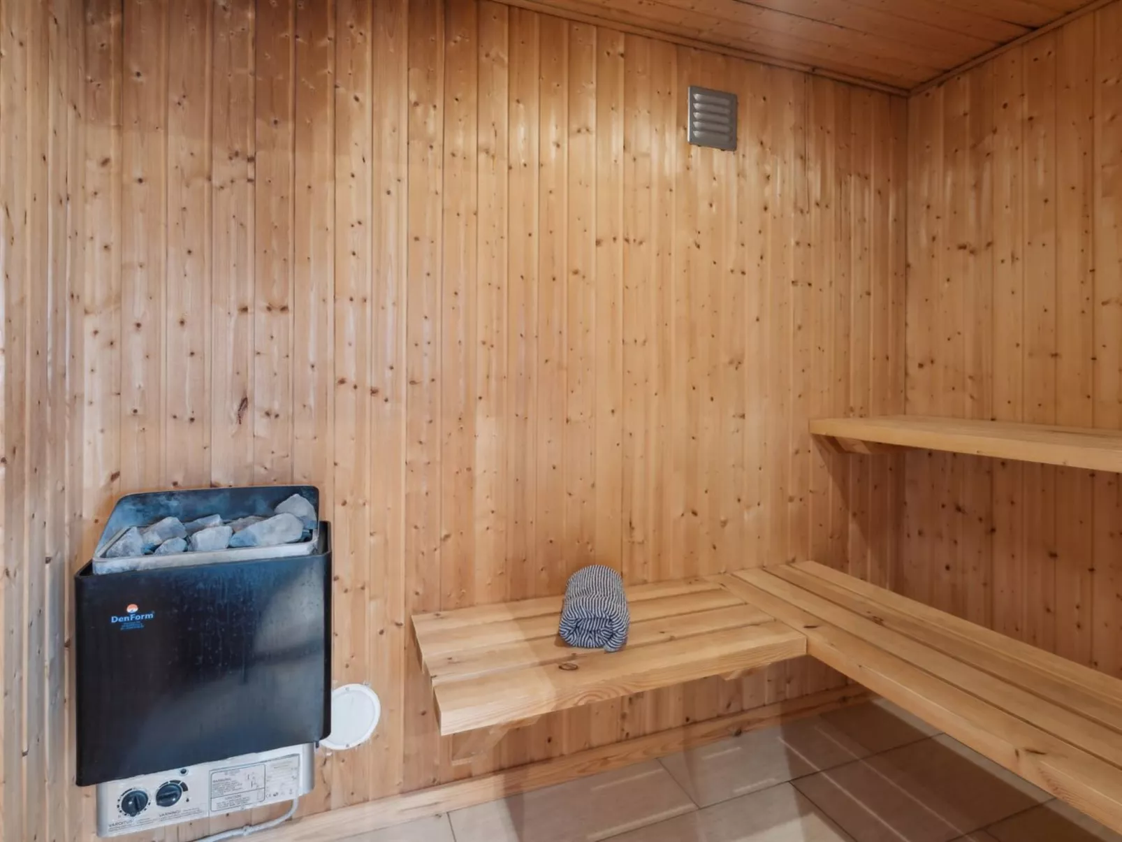 "Reimer" - 700m from the sea-Binnen