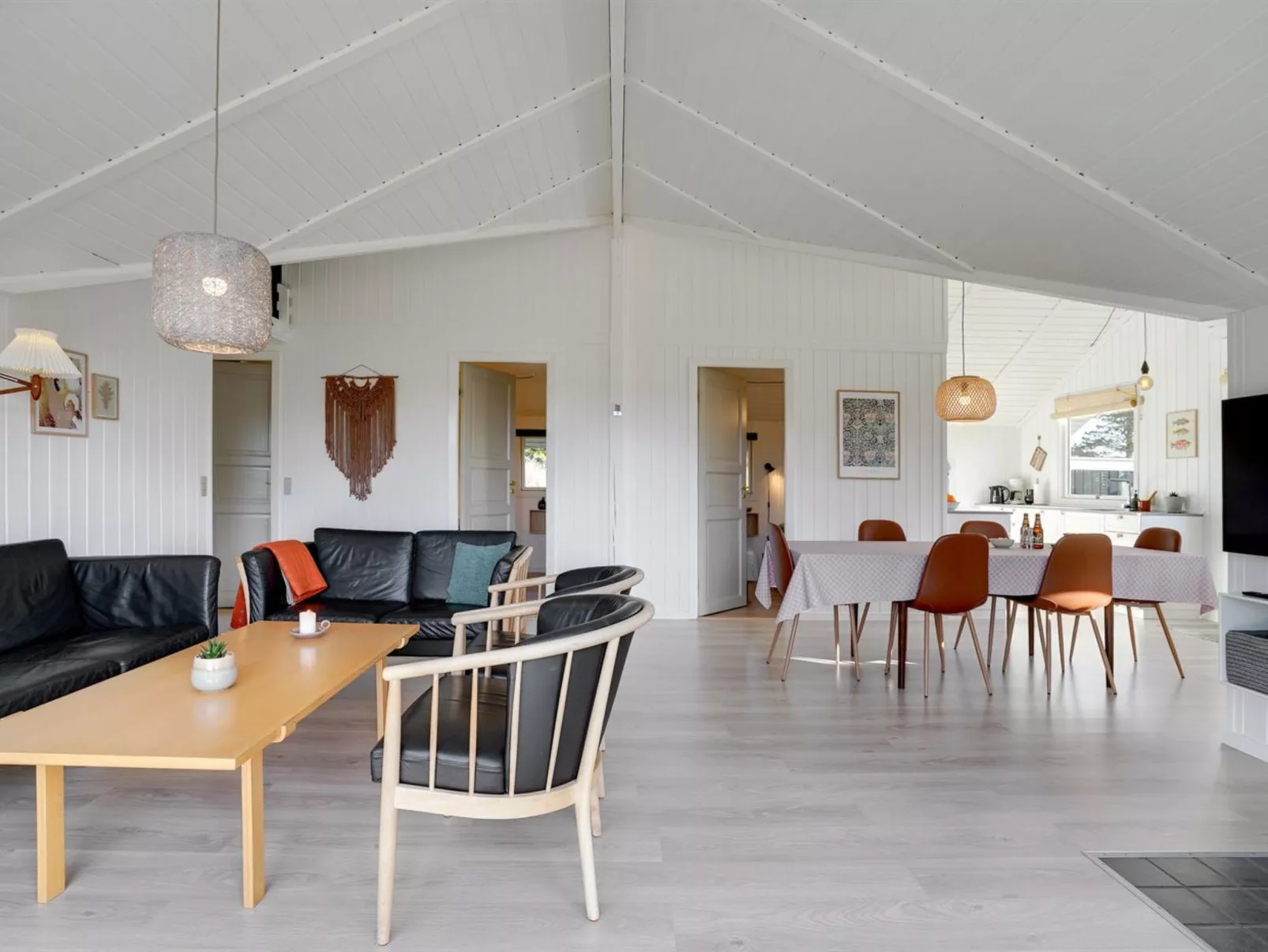 "Ilsi" - 1.5km from the sea-Binnen