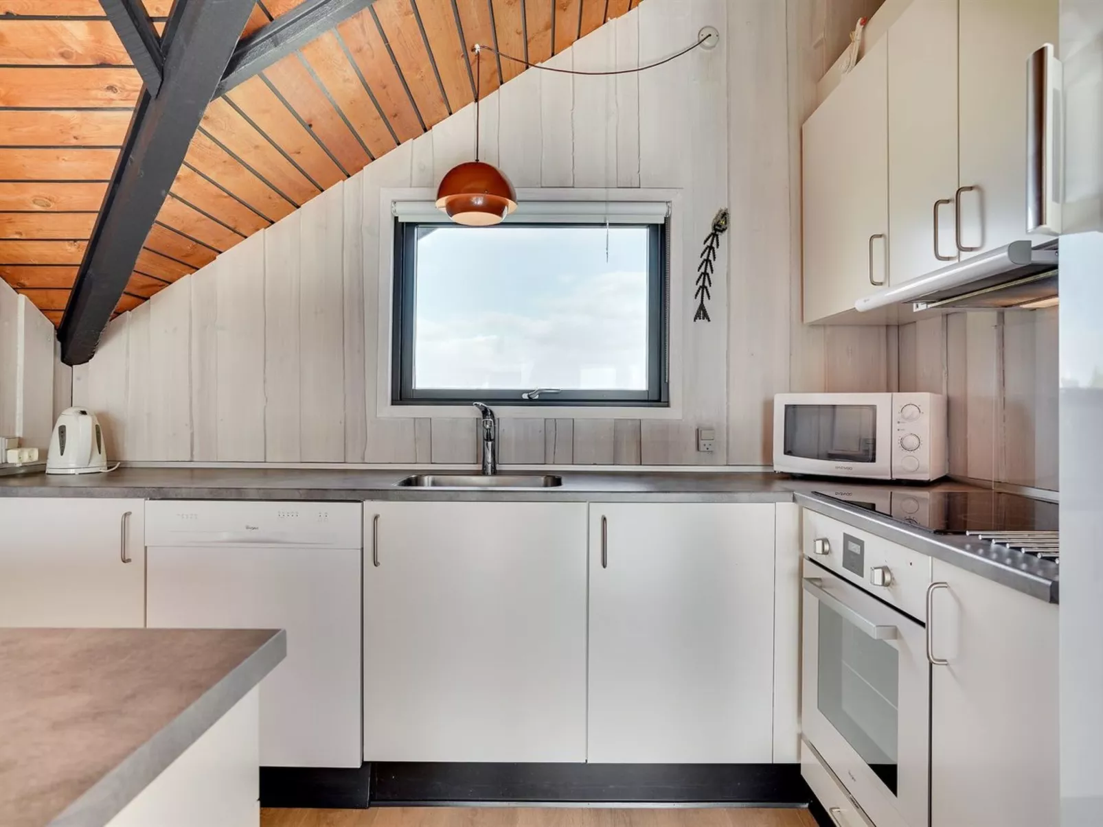 "Ardan" -  from the sea-Binnen