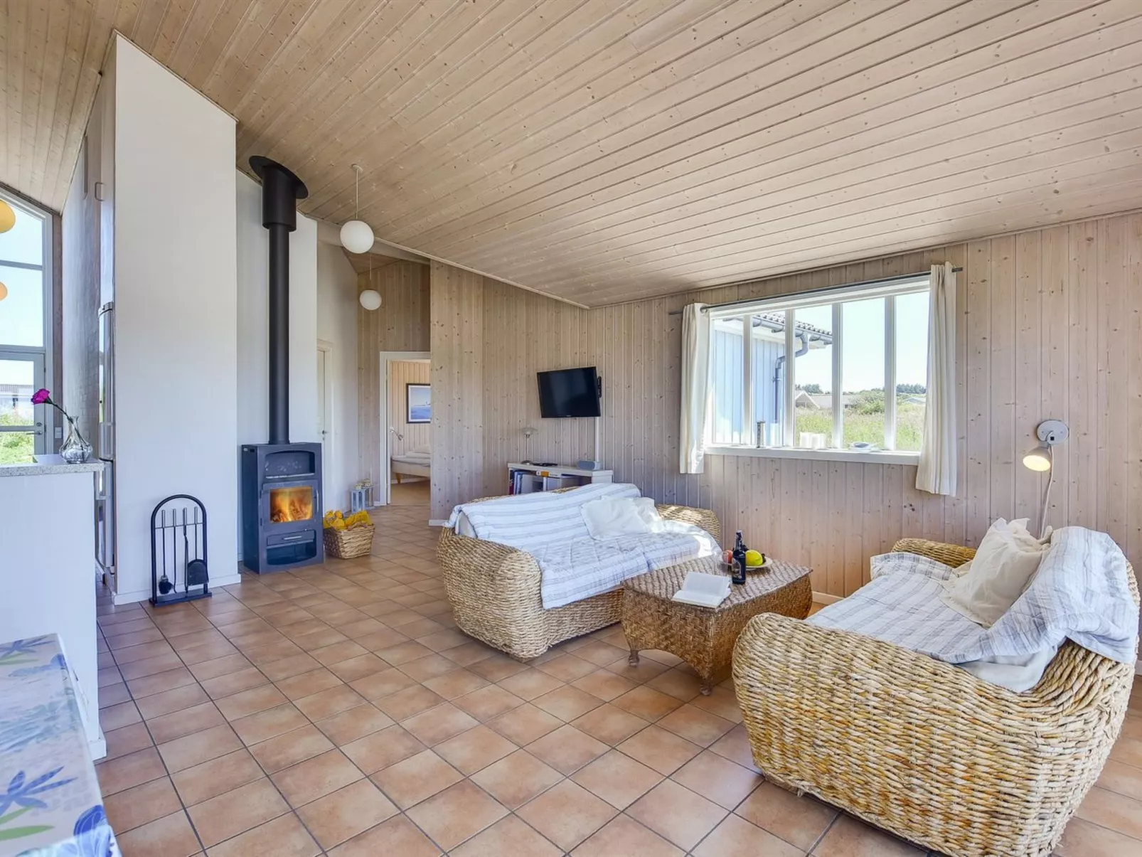 "Dorethea" - 300m from the sea-Binnen