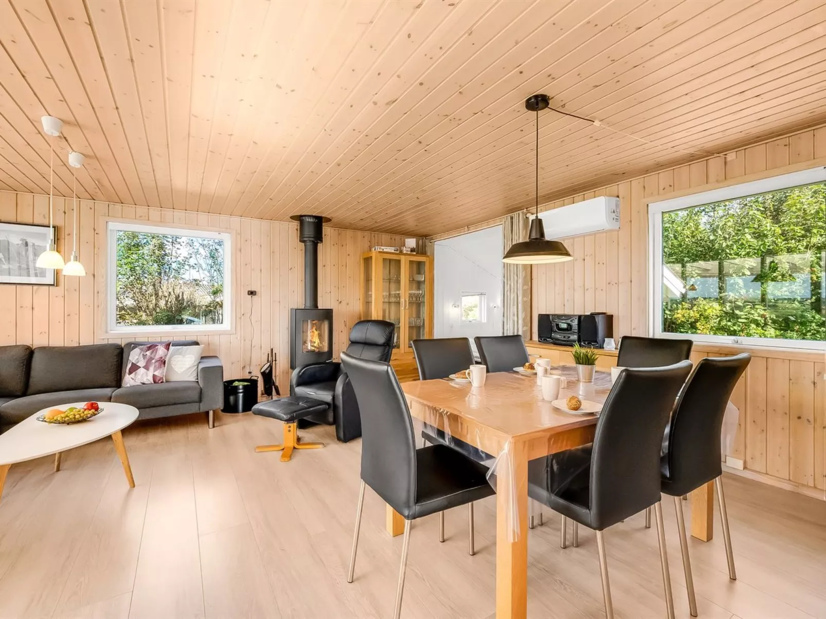 "Brenda" - 300m to the fjord-Binnen