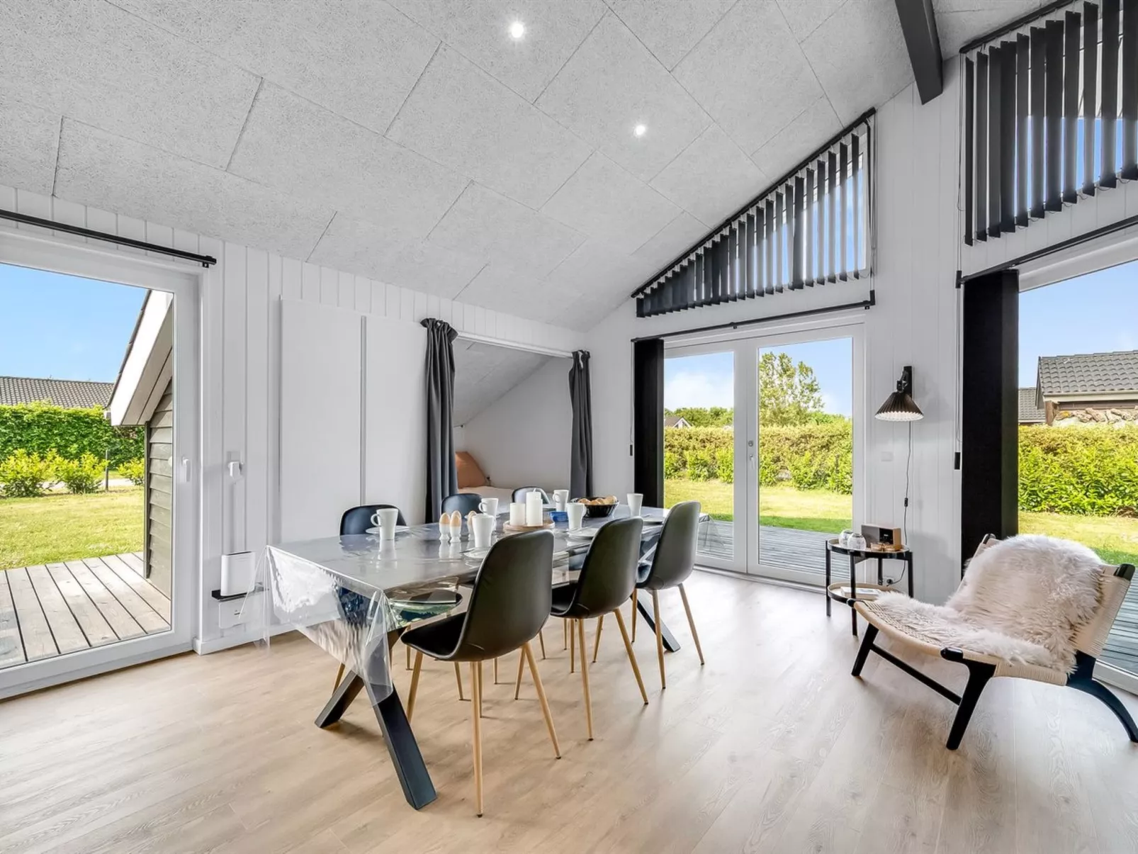 "Leeve" - 1.4km to the fjord-Binnen