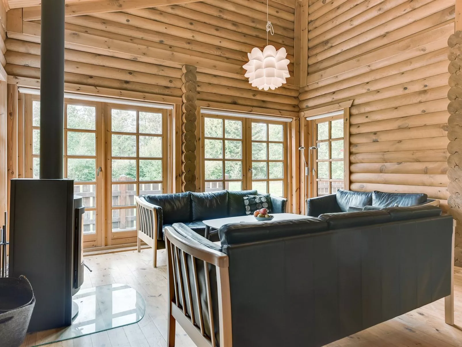 "Frederica" - 30km from the sea-Binnen