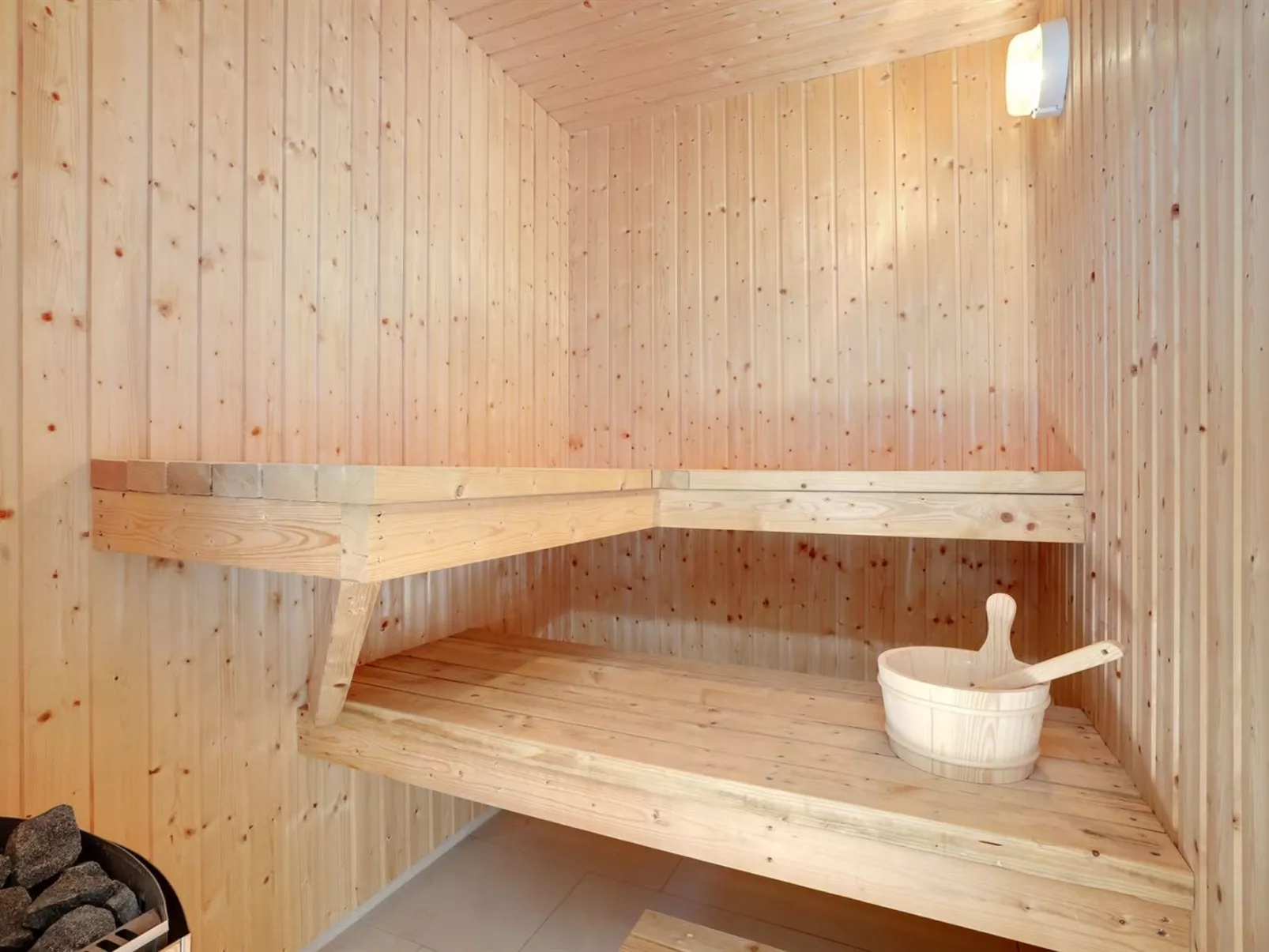 "Grimar" - 600m from the sea-Binnen