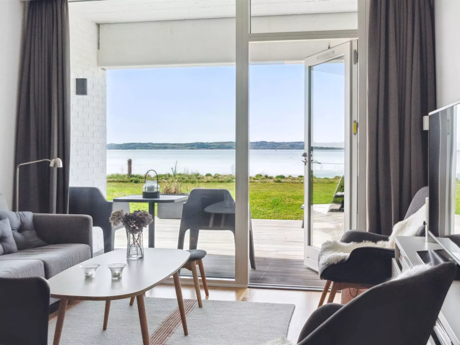 "Monia" - 20m from the sea-Buiten