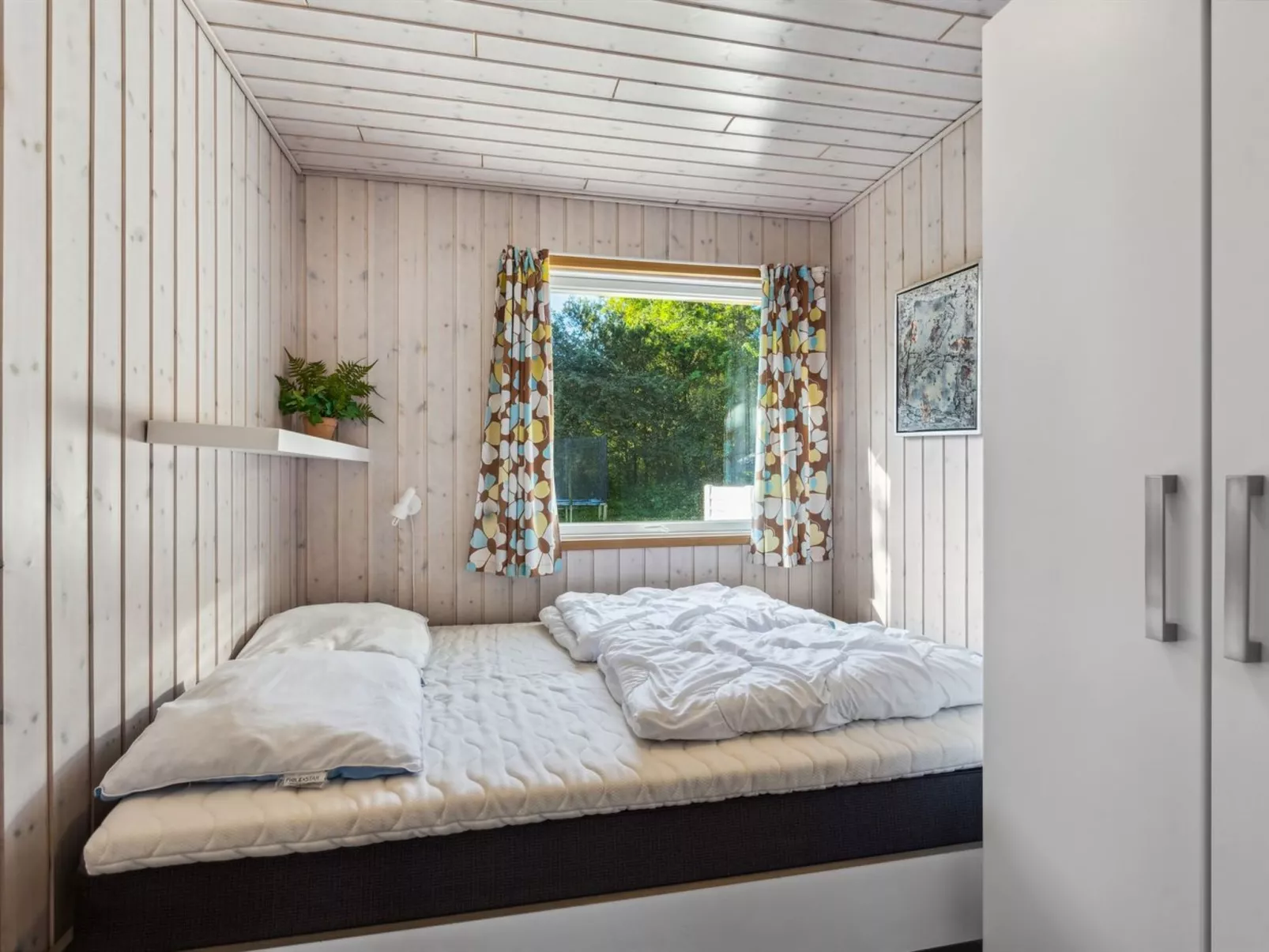 "Viljo" - 30km from the sea-Binnen