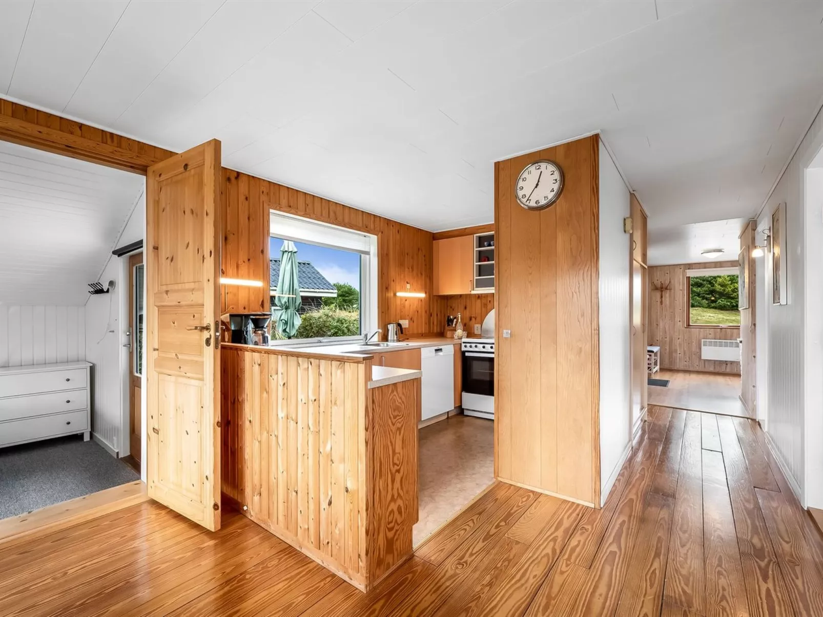 "Eloise" - 400m from the sea-Binnen