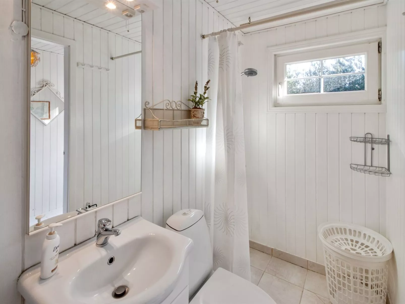 "Eimi" - 1.5km from the sea-Binnen