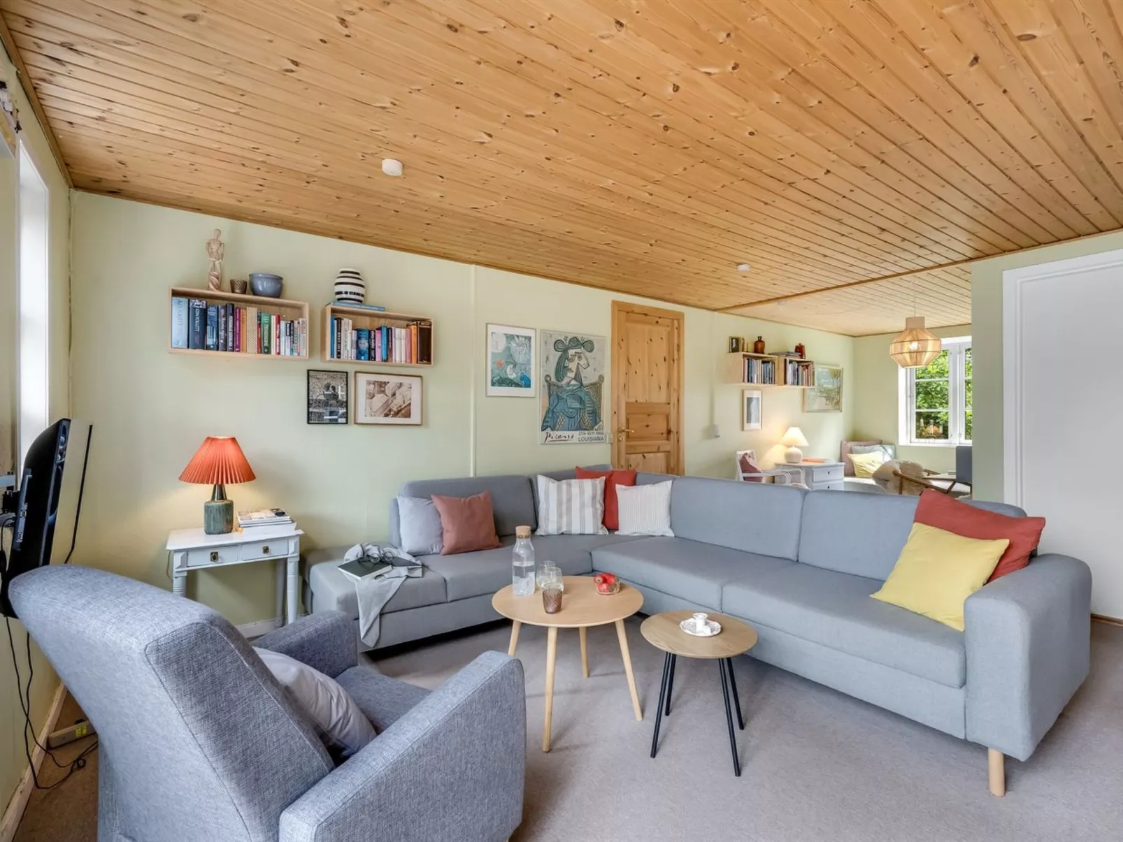 "Ljuba" - 700m from the sea-Binnen