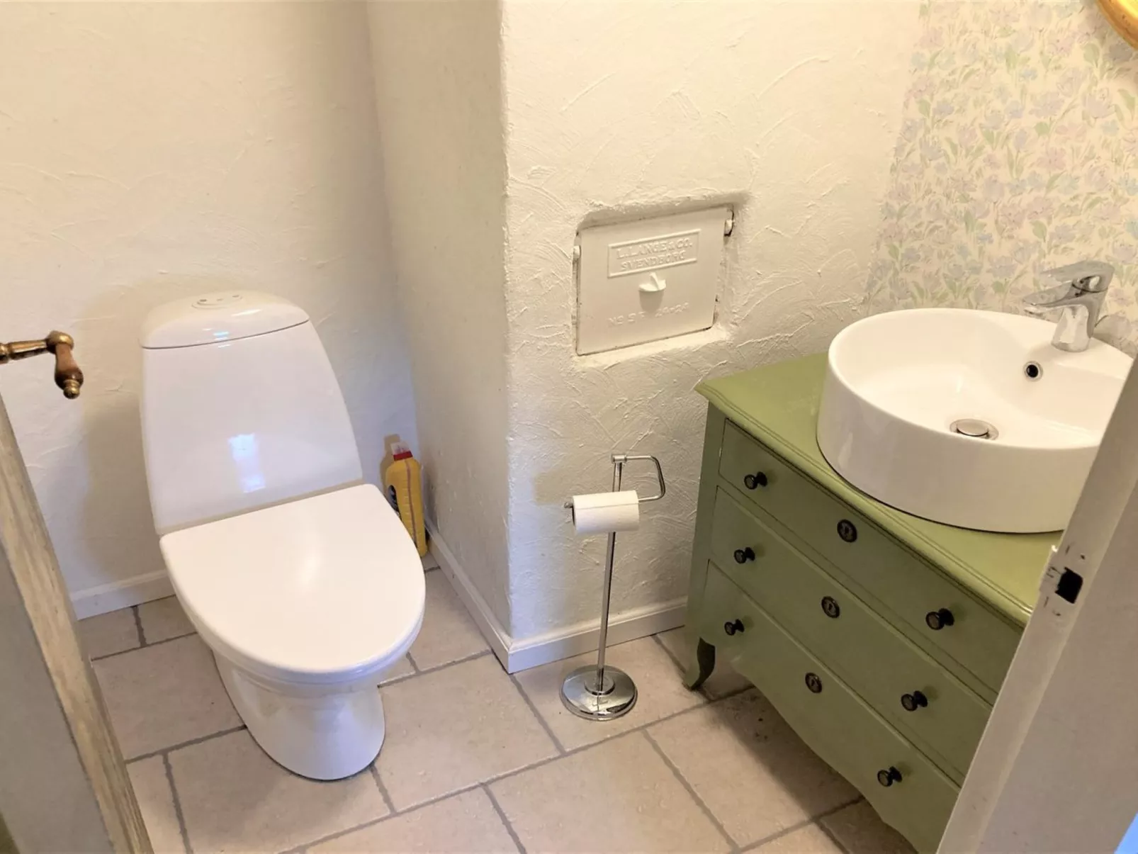 "Elvin" - 2.7km from the sea-Binnen