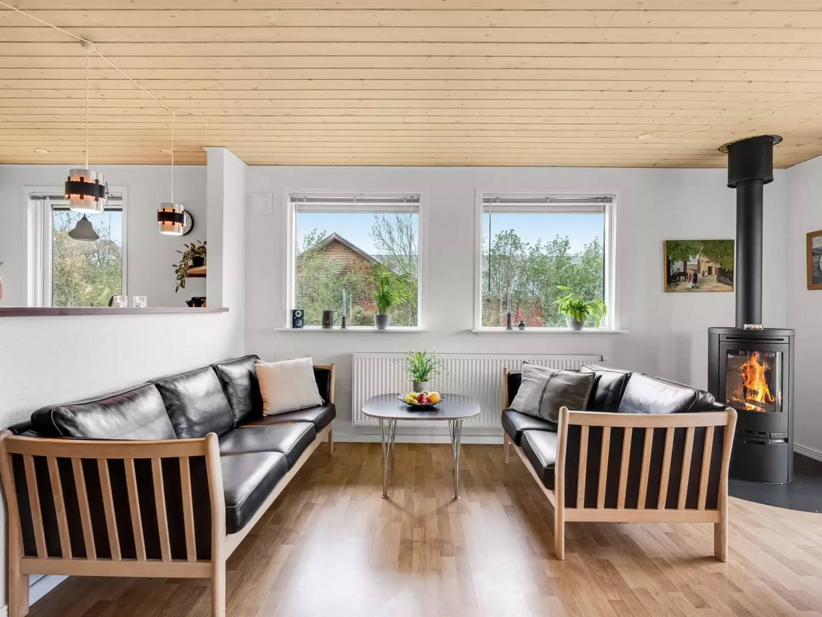 "Ensio" - 300m to the fjord-Binnen